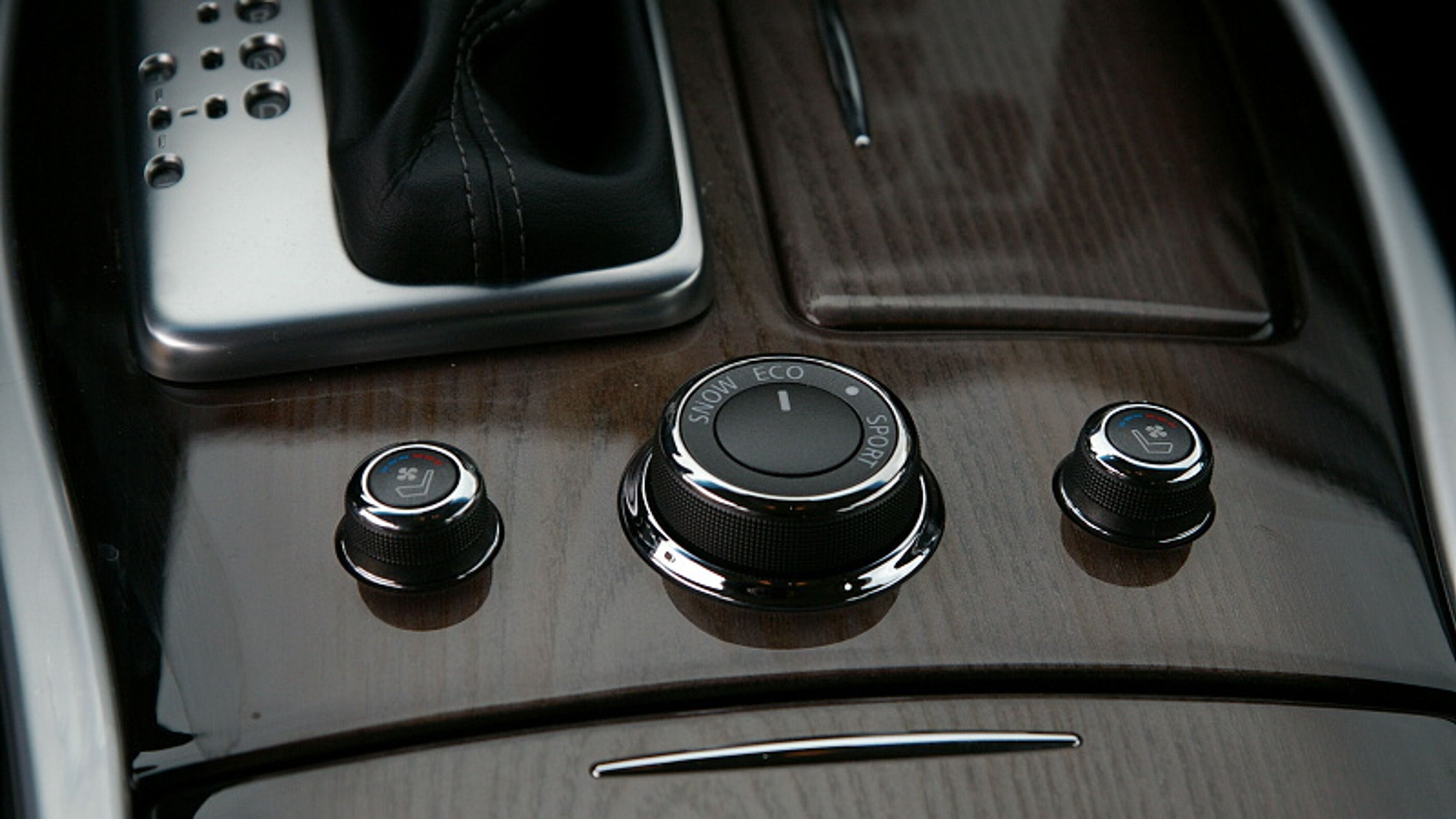 Infiniti M60d - 9 - GALERIE Infiniti M60d (9/10)