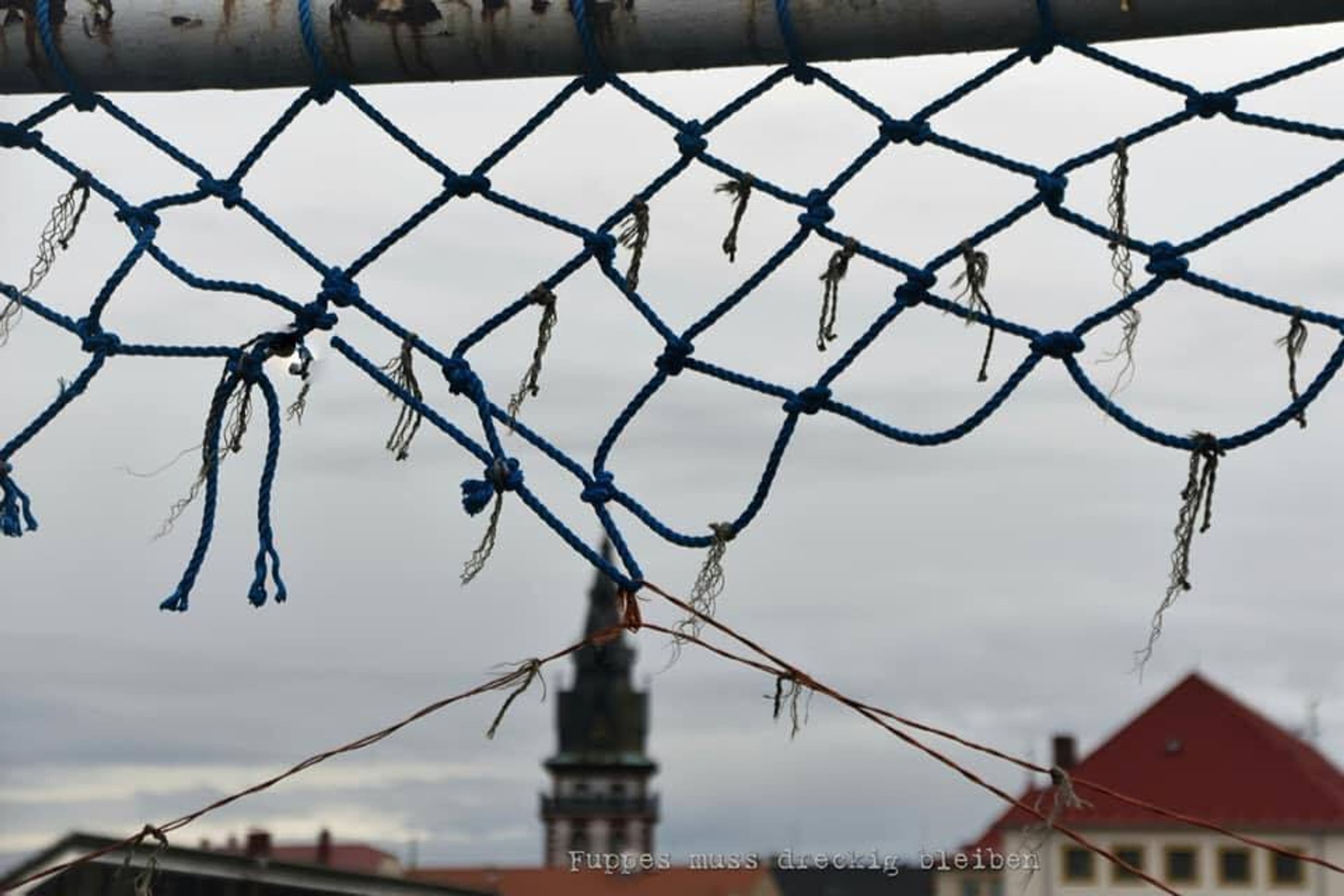 Opuštěný stadion v Chomutově - 4 - GALERIE: Opuštěný fotbalový stadion v Chomutově (4/14)