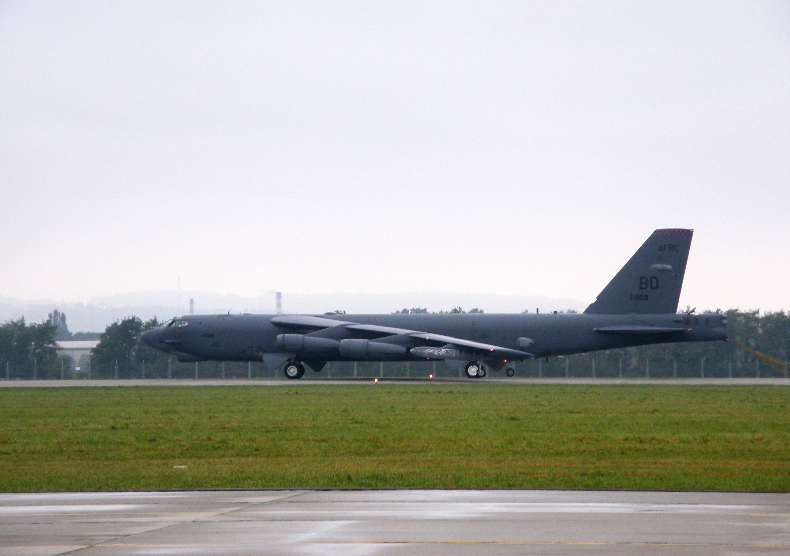 Bombardér B-52 - 9 - galerie - B-52 v Ostravě (2/9)