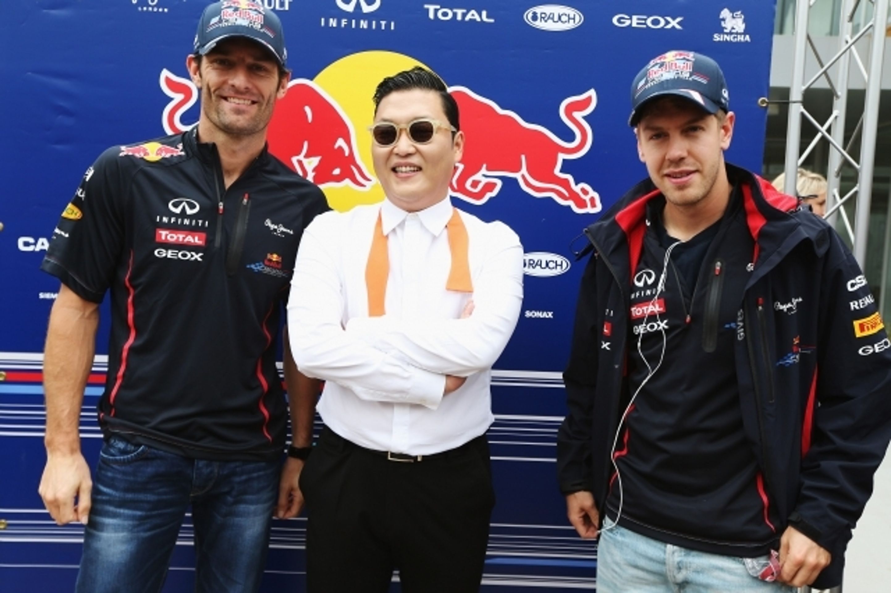 Vettel, Webber, Psy a Gangnam style - 3 - GALERIE: Vettel, Webber, Psy a gangnam style (1/11)