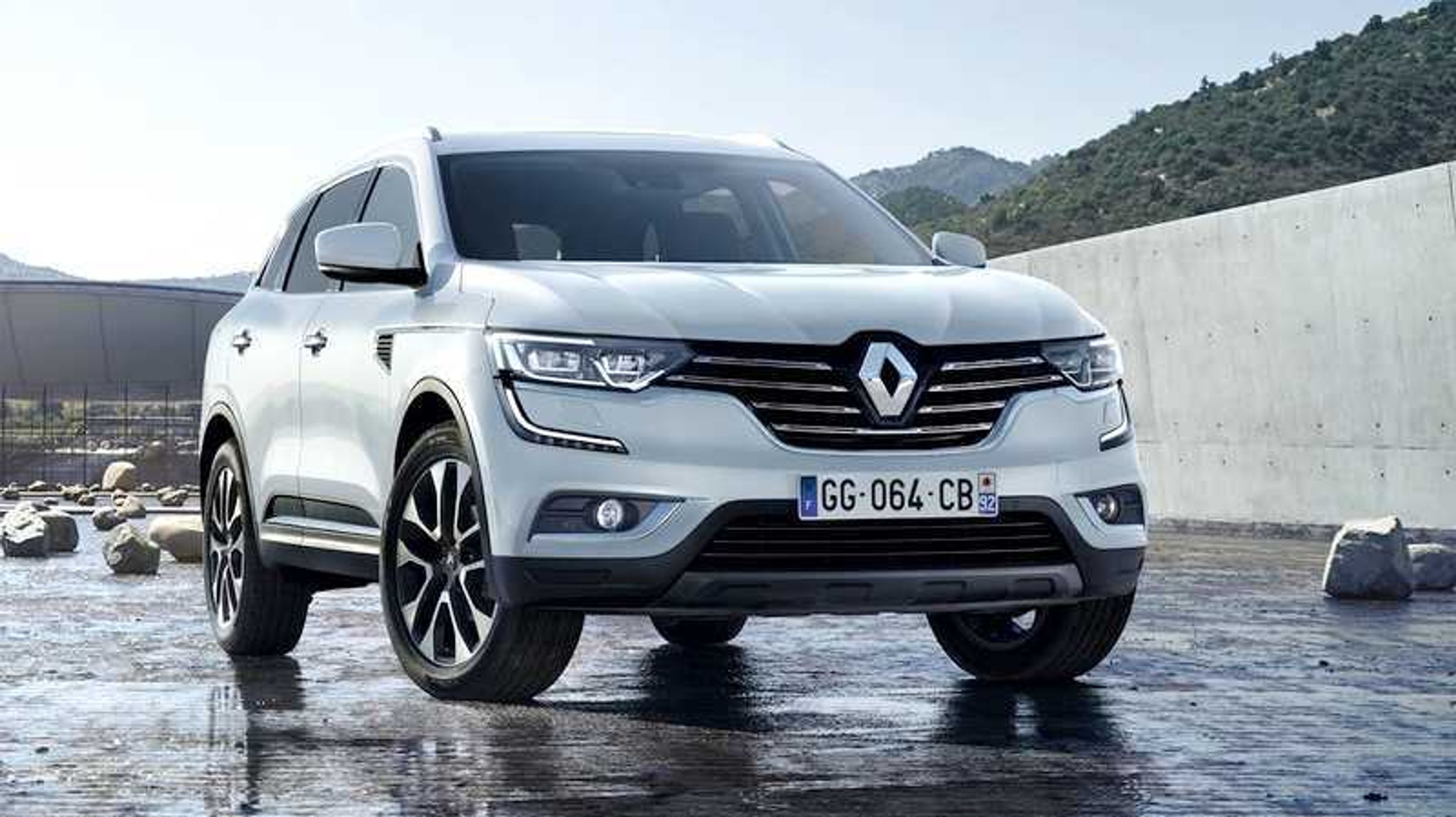 Renault Koleos dorazil do Česka až v půlce roku 2017, takže stihl oslovit jen 99 lidí, ani loňských 200 kusů není žádná sláva, ale skok je to na dvojnásobek. - Fotogalerie: Skokani roku 2018 (3/15)
