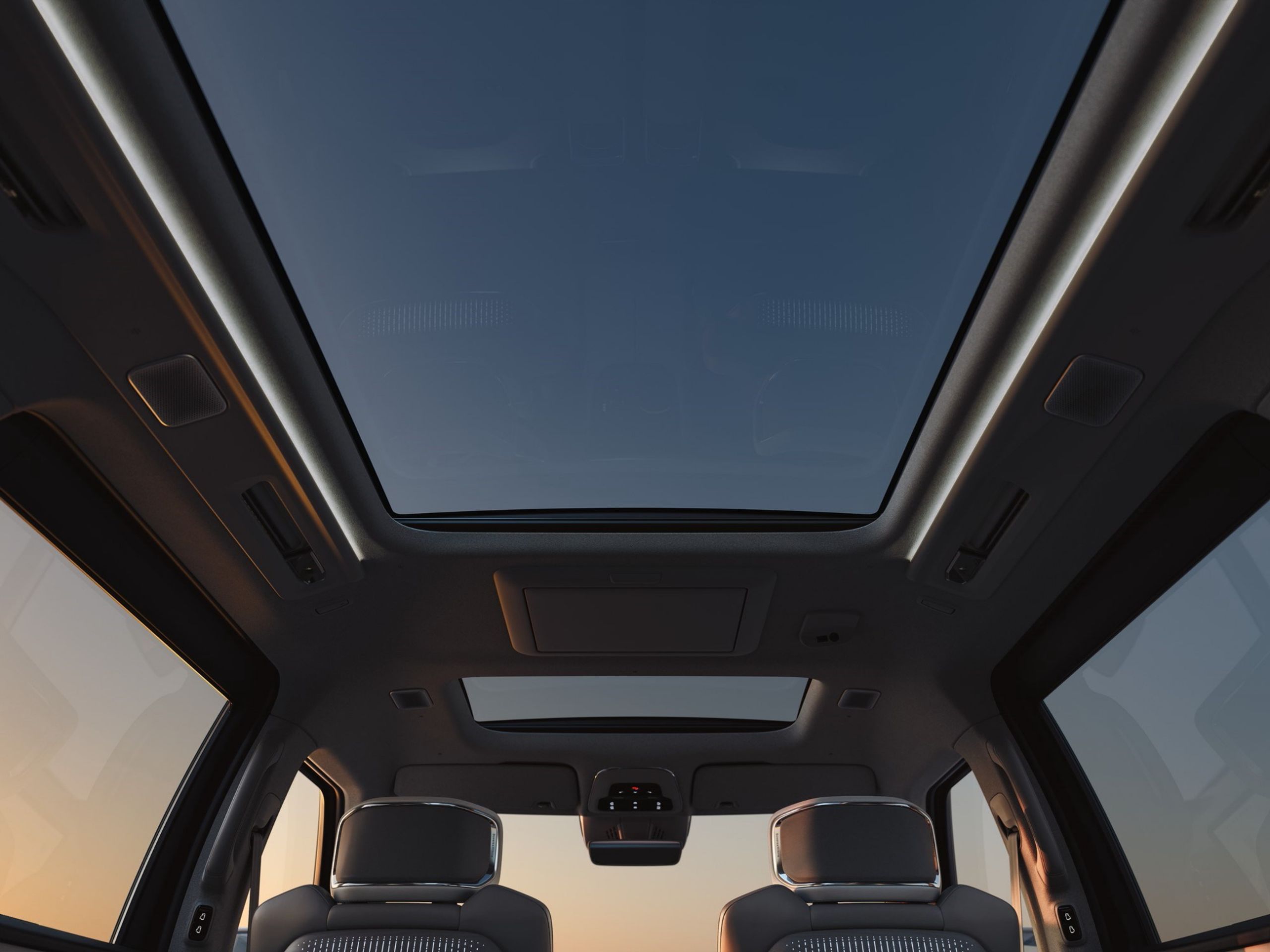 Volvo EM90 - Volvo EM90: Obývací pokoj na kolech (20/26)