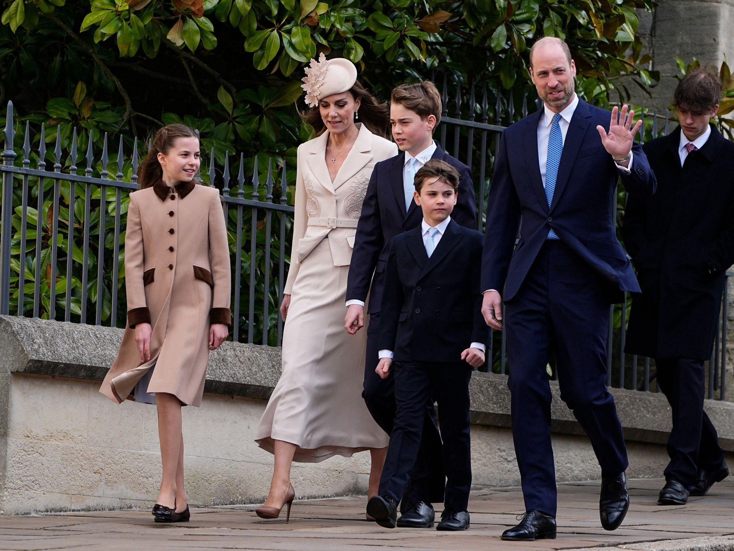 Britská královská rodina na velikonoční mši - Princezna Kate na velikonoční bohoslužbě (5/8)