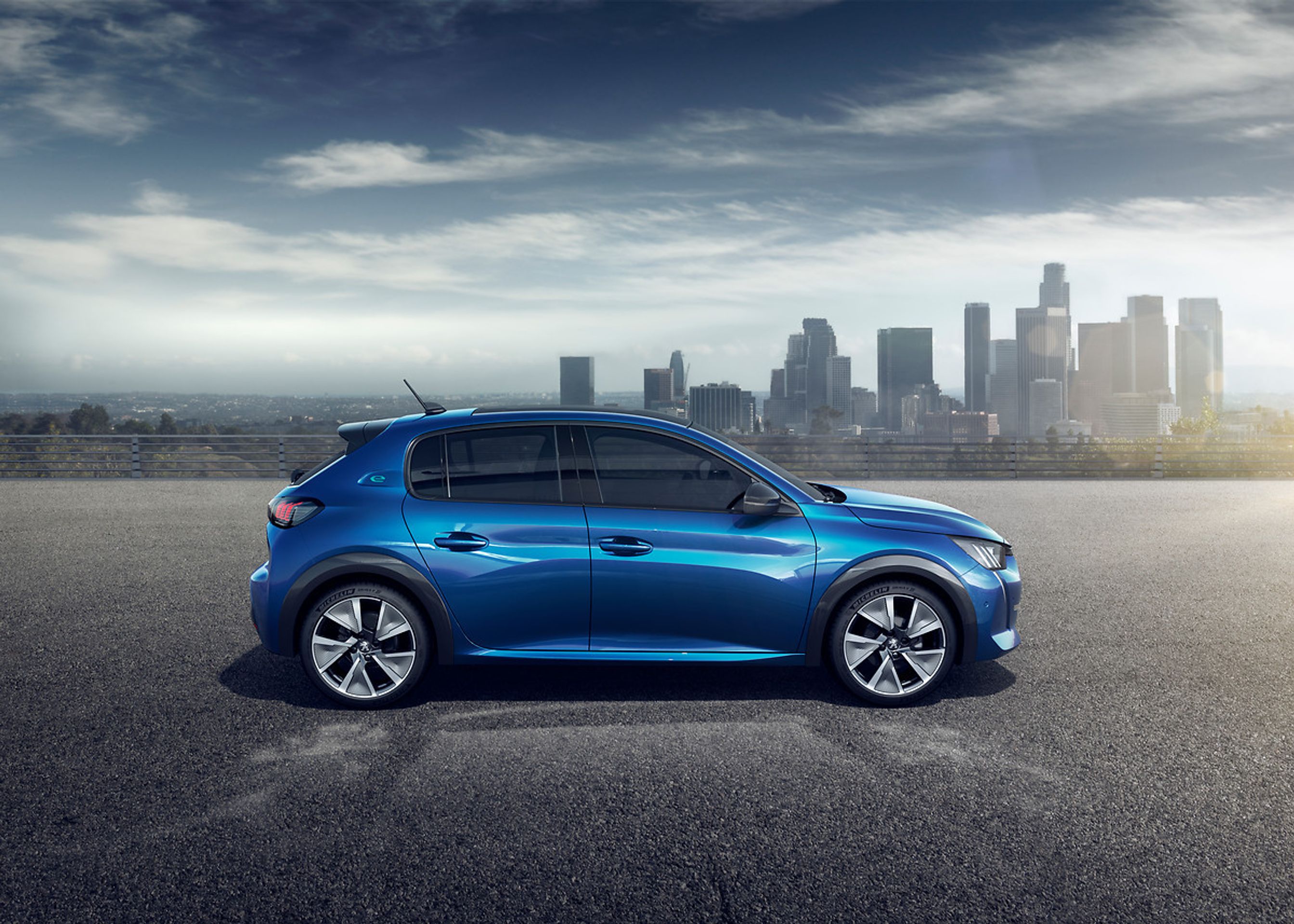 Nový Peugeot 208 - 21 - Fotogalerie: Nový stylový hatchback Peugeot 208 (4/22)