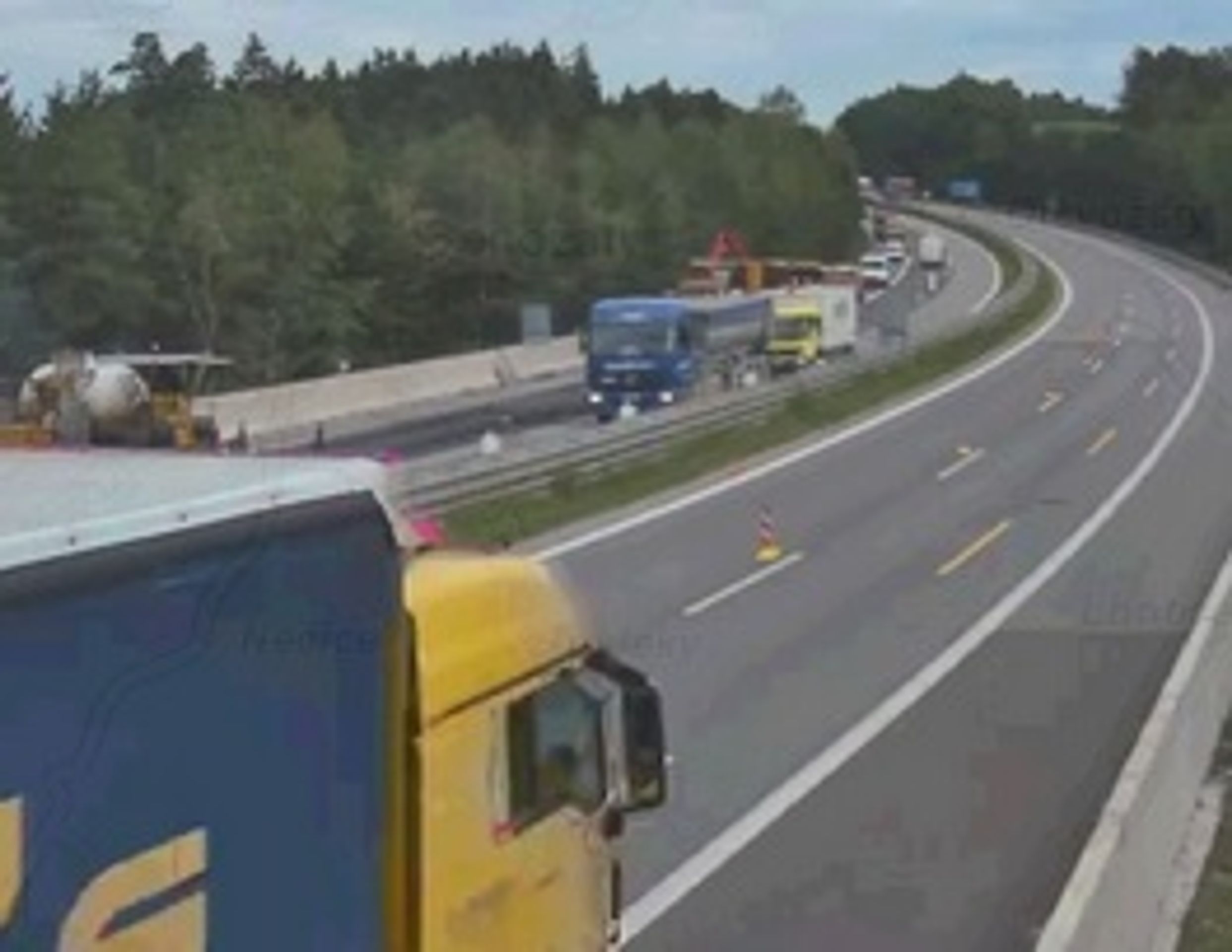 Oprava dálnice D1 mezi 76. a 86. kilometrem - 4 - GALERIE: Oprava dálnice D1 mezi 76. a 86. kilometrem (1/4)