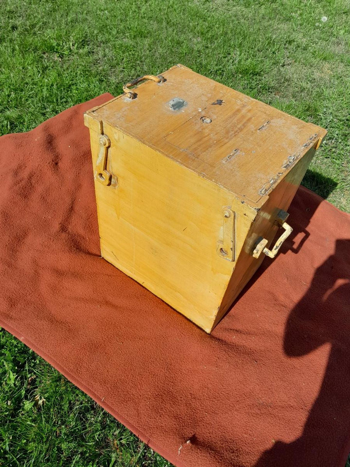 Drážní pokladna, 15 000 Kč - Předměty vydražené na Aukru (28/38)