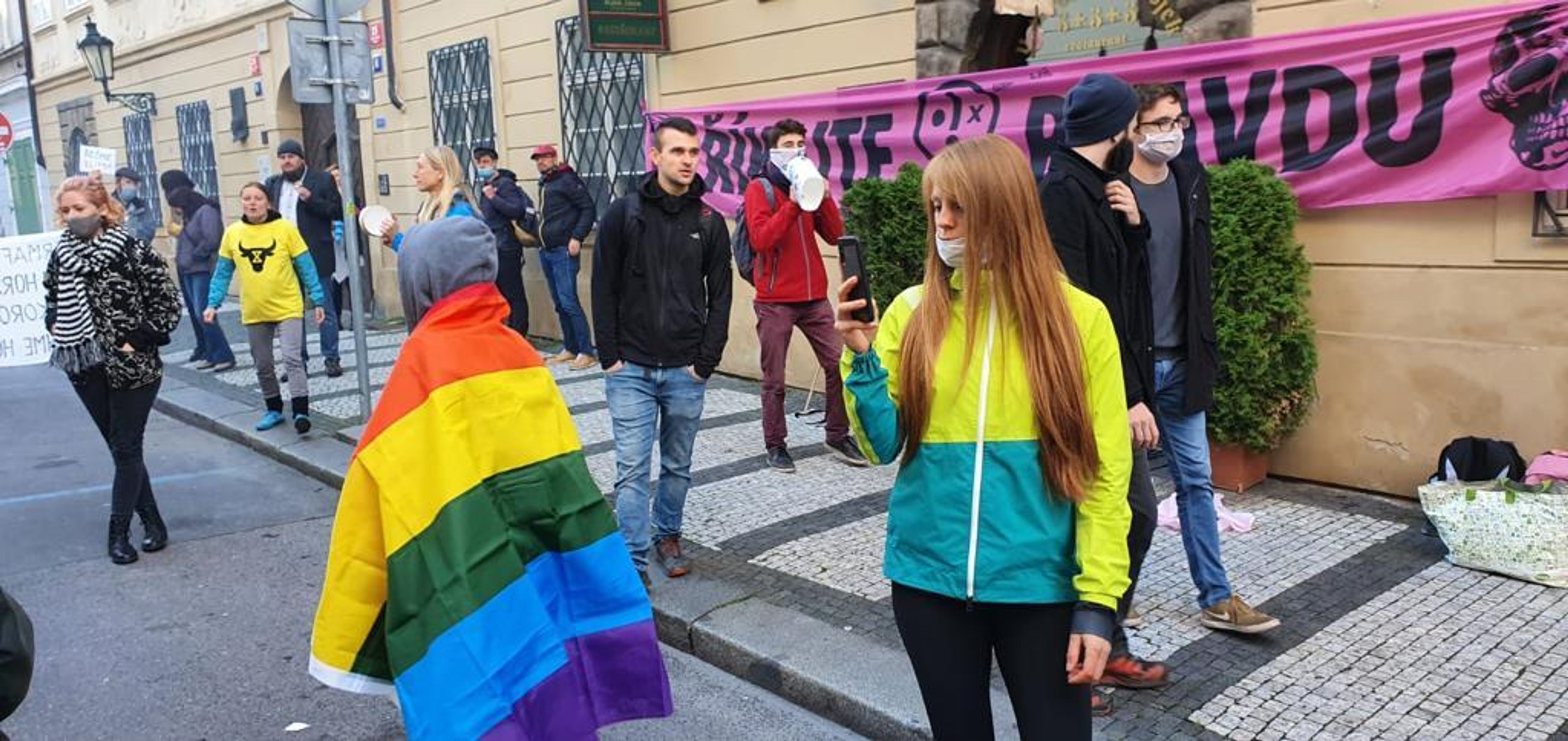 Blokáda prostranství před sněmovnou - 4 - GALERIE: Blokáda prostranství před sněmovnou (4/15)