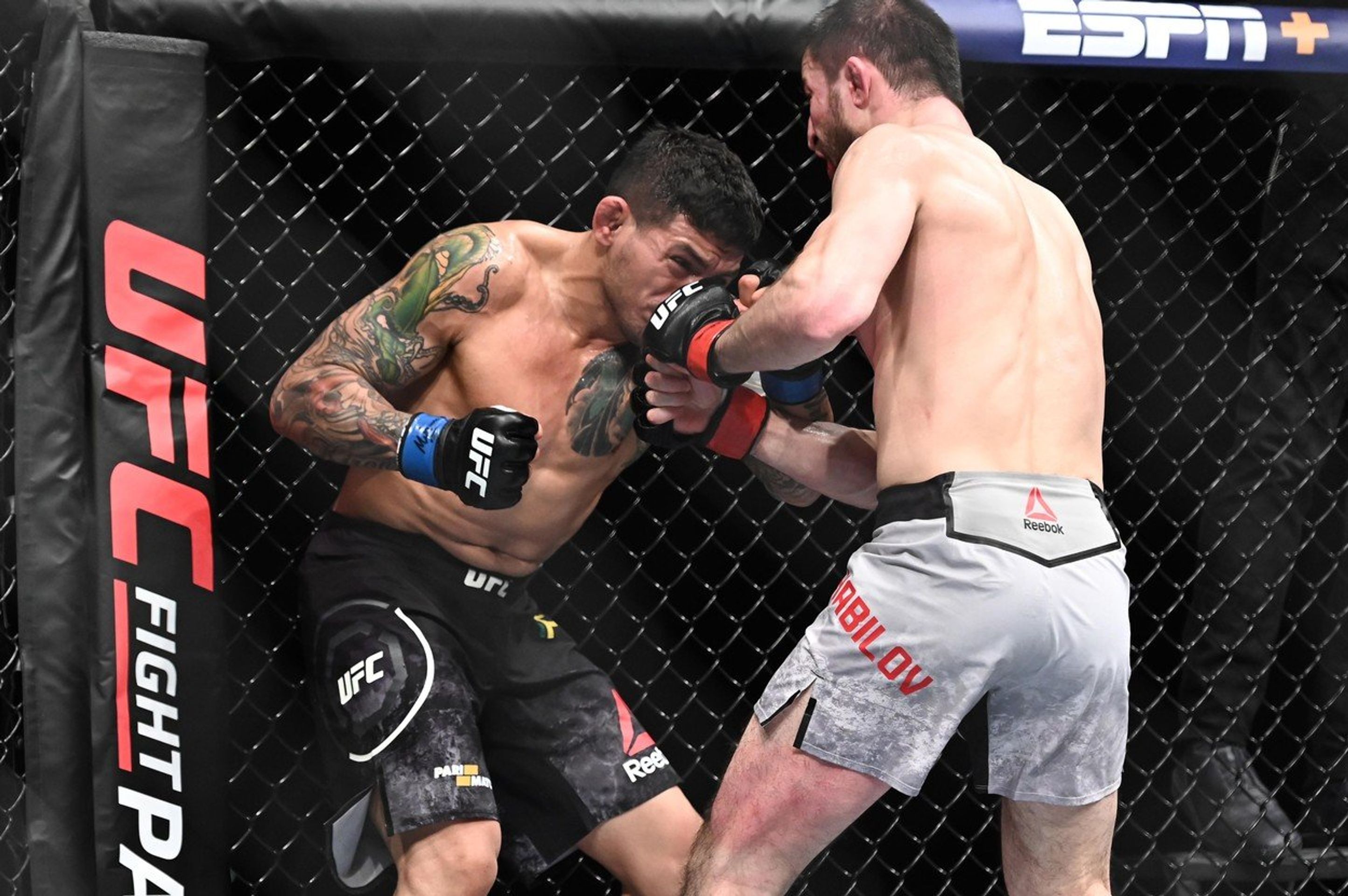 UFC v Praze 7 - GALERIE: UFC v Praze nabídlo divákům fantastickou podívanou (6/7)