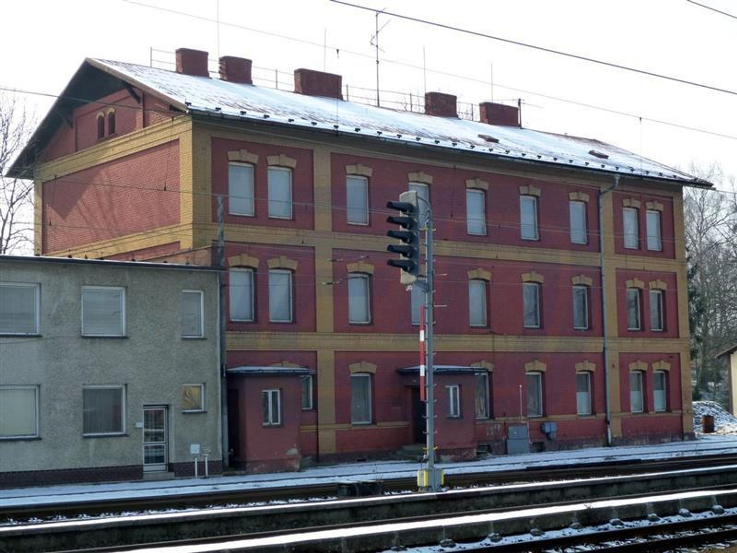 Drážní budovy k prodeji - Petrovice - GALERIE: Drážní budovy k prodeji (9/12)