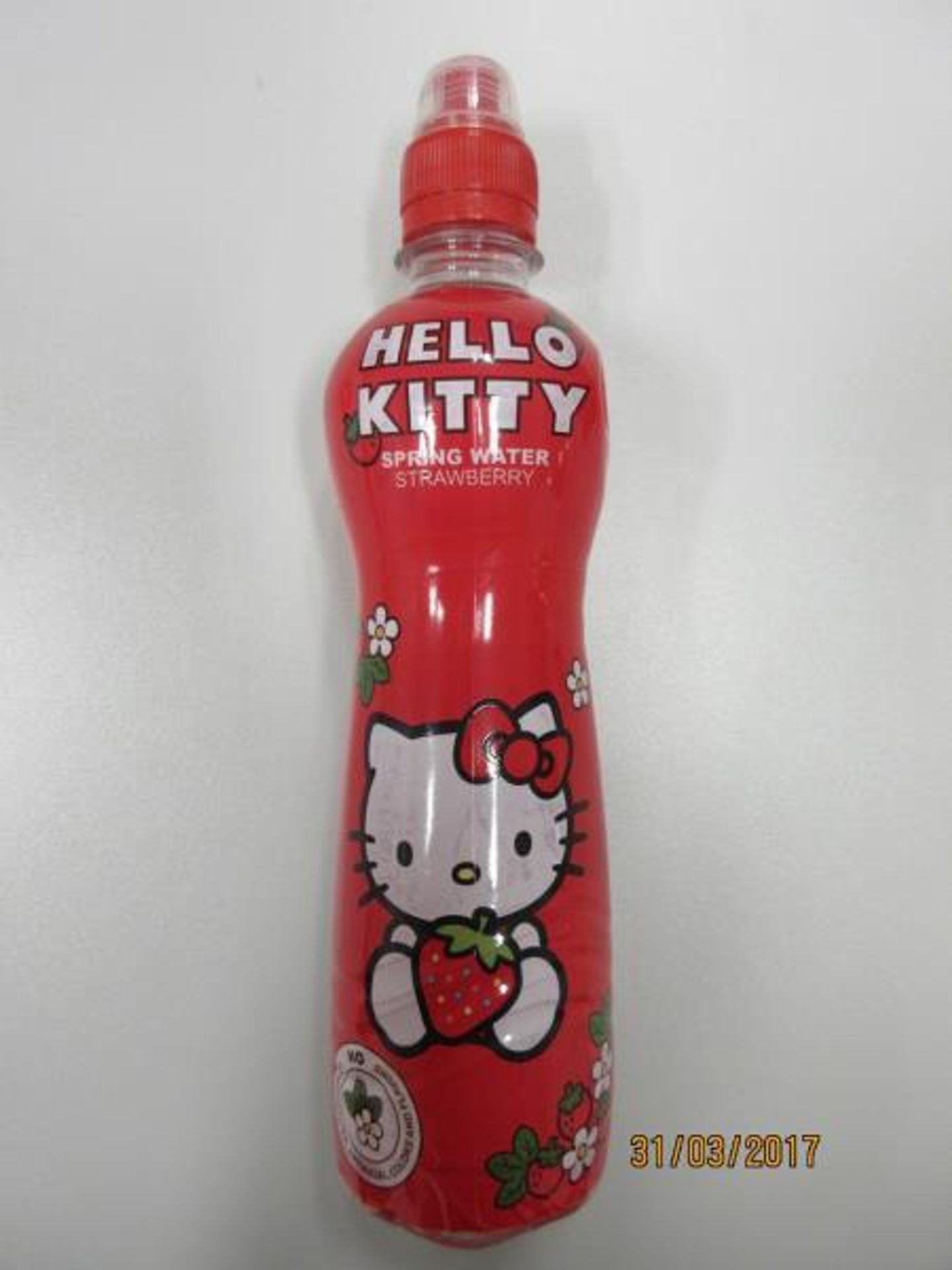 Nevyhovující potraviny - HELLO KITTY SPRING WATER STRAWBERRY - GALERIE: Nevyhovující potraviny (8/26)