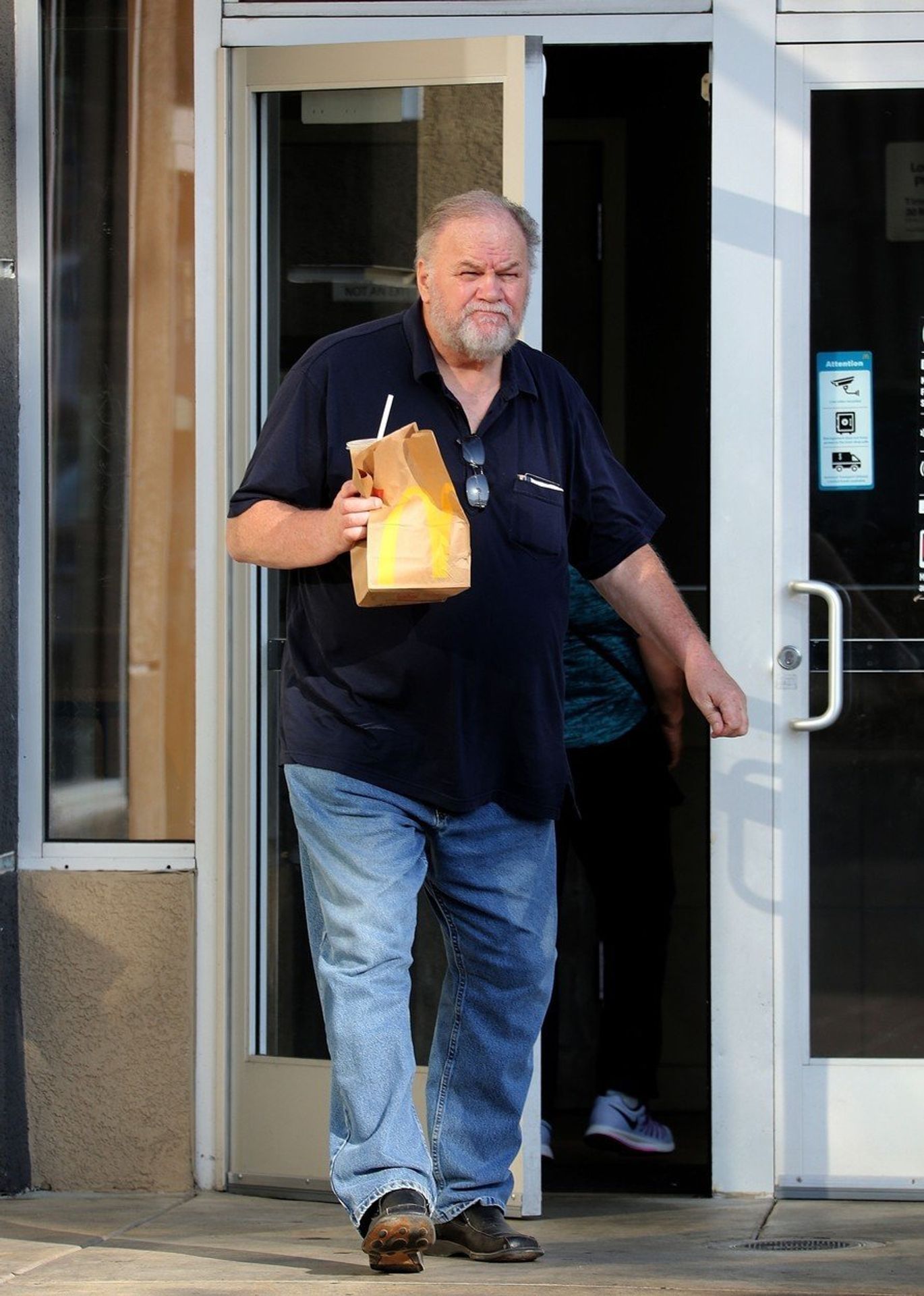 Thomas Markle a královna Alžběta - 3 - GALERIE: Otec Meghan neviděl vnuka (9/11)