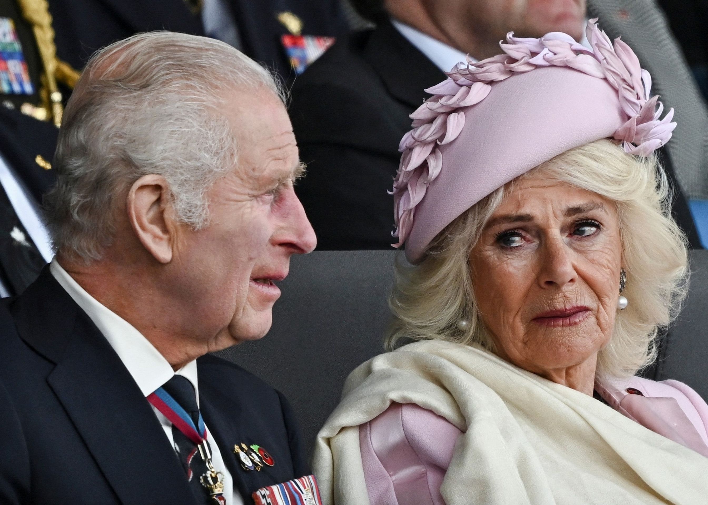 Král Karel III. a královna Camilla na 80. výročí vylodění v Normandii, 6. 6. 2024 - Král Karel III. a Camilla (10/31)