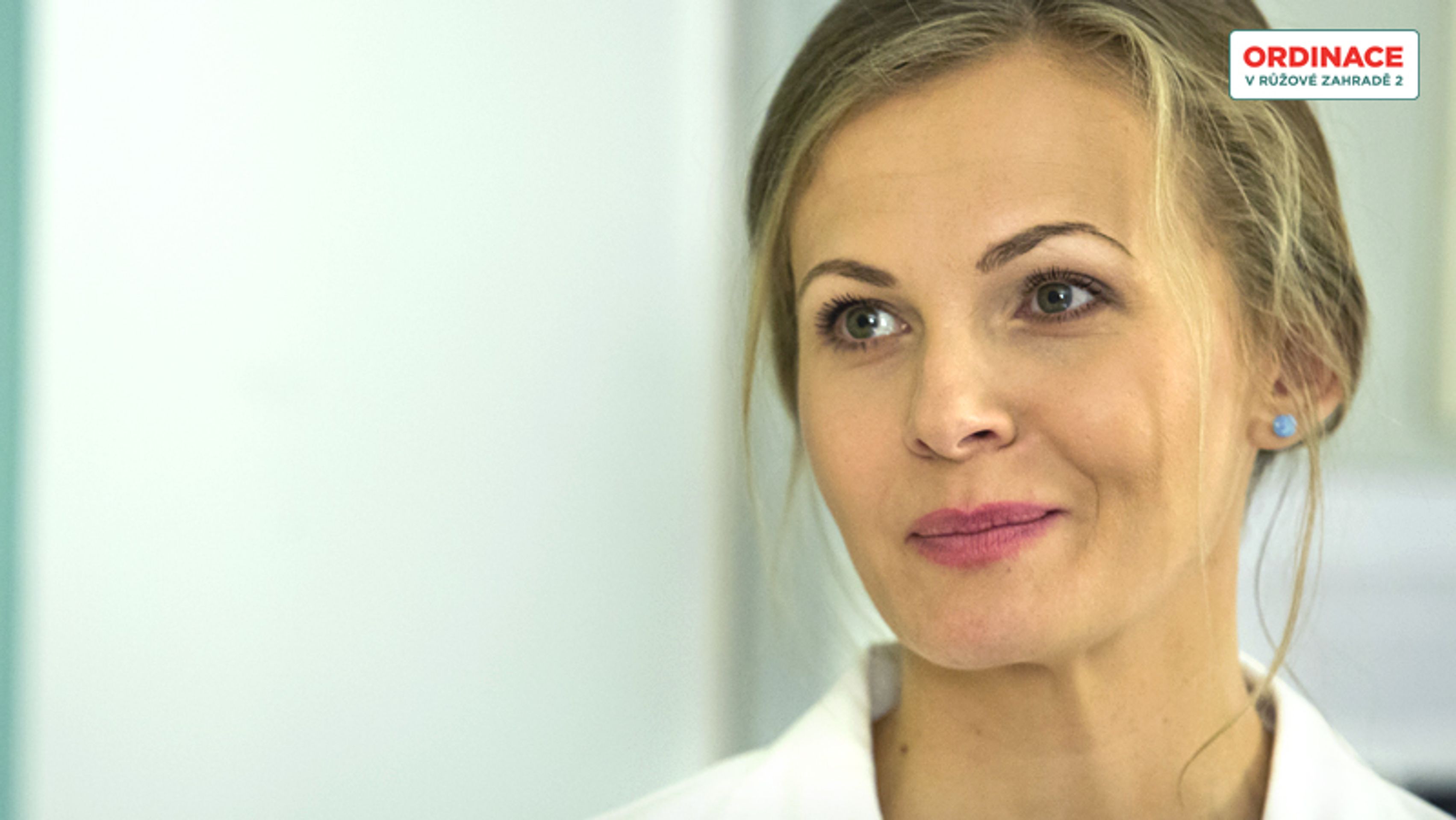 Ordinace: Michaela Badinková coby Alena - GALERIE: Nové díly Ordinace v růžové zahradě 2 (2/18)