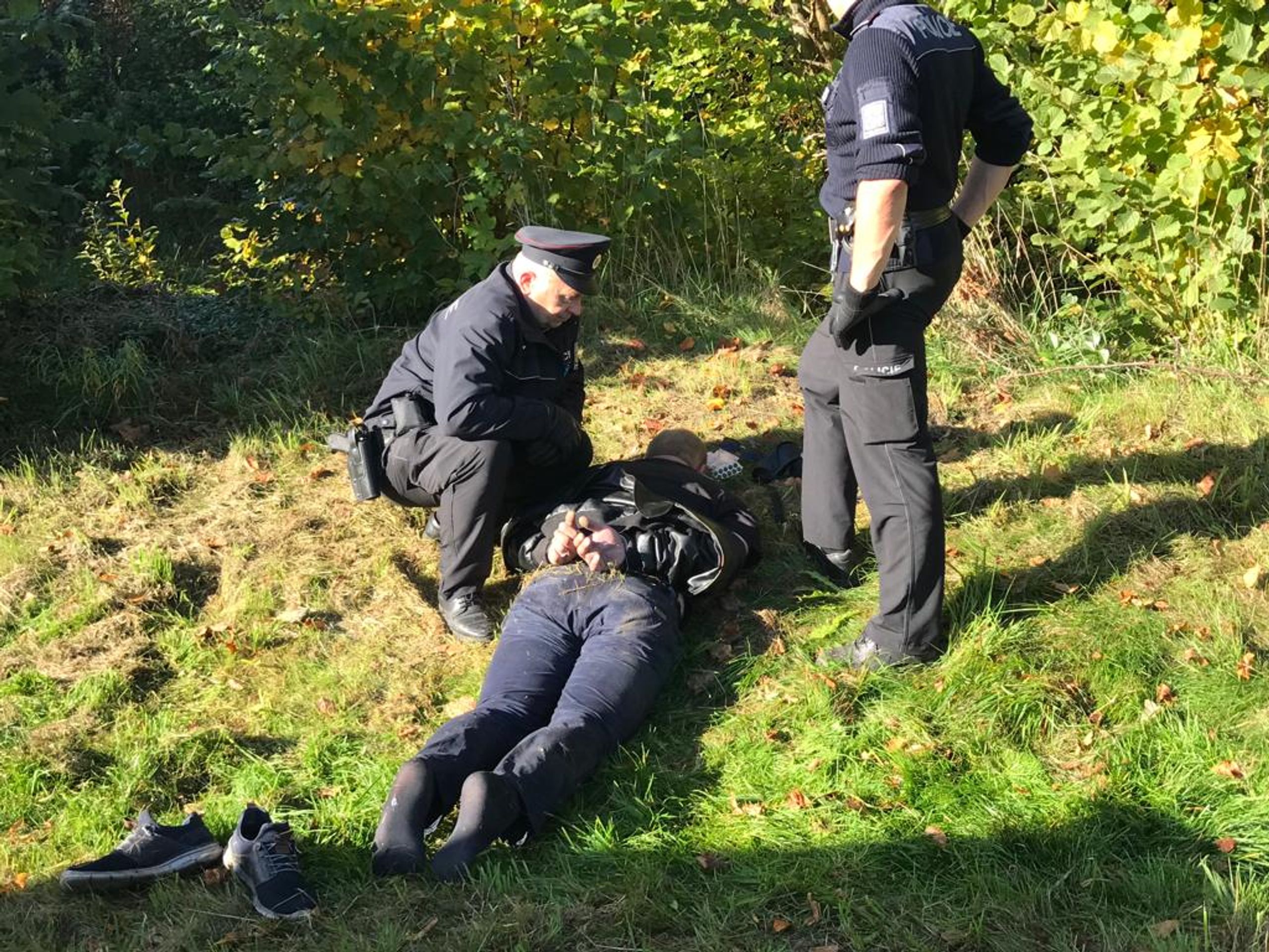 Policejní zásah - Policejní zásah v obci Pertoltice (4/7)