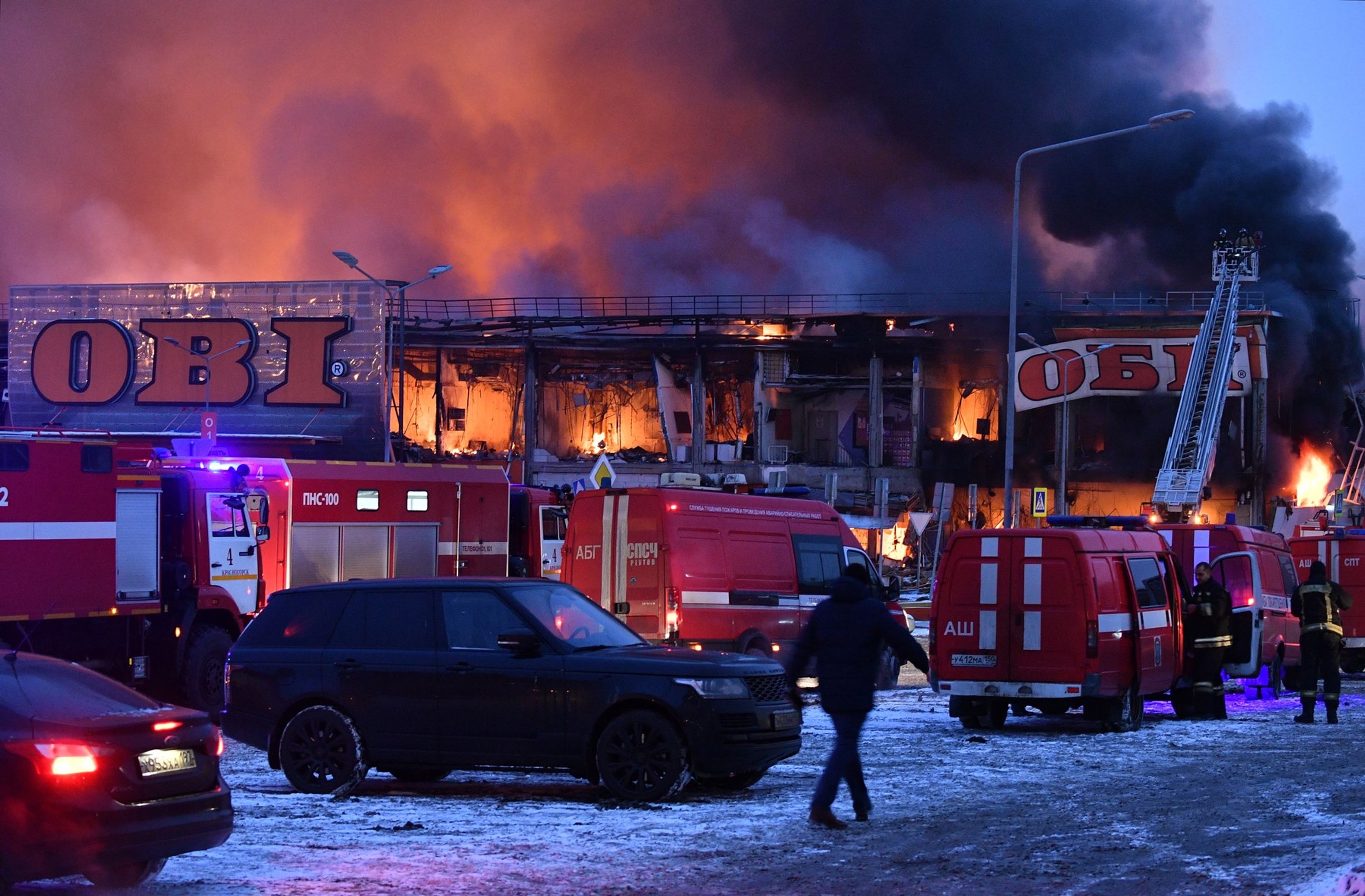 Požár obchodního centra Chimki - Požár obchodního centra Chimki (4/4)