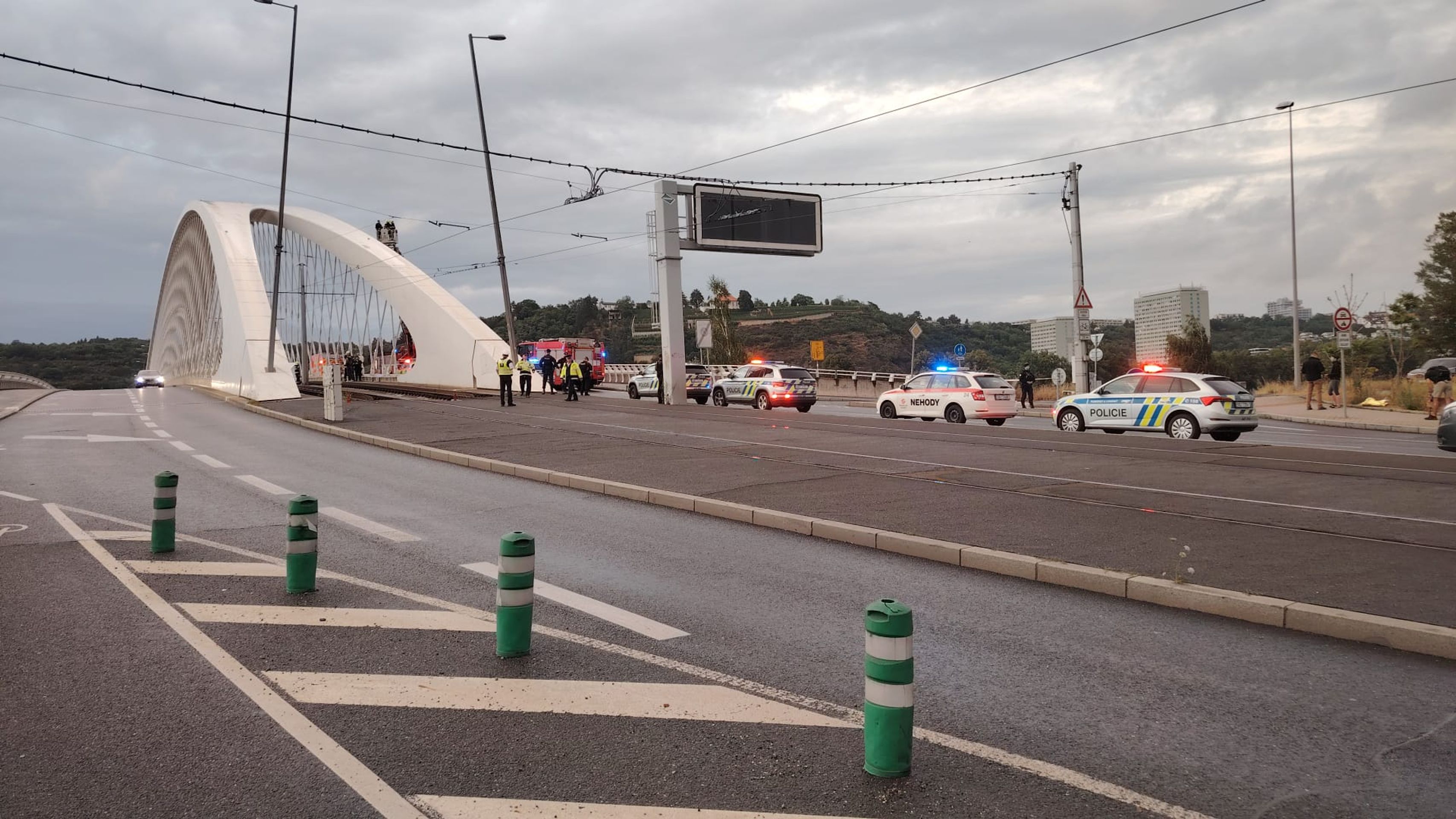 Tragédie na Trojském mostě - Tragédie na Trojském mostě (5/14)