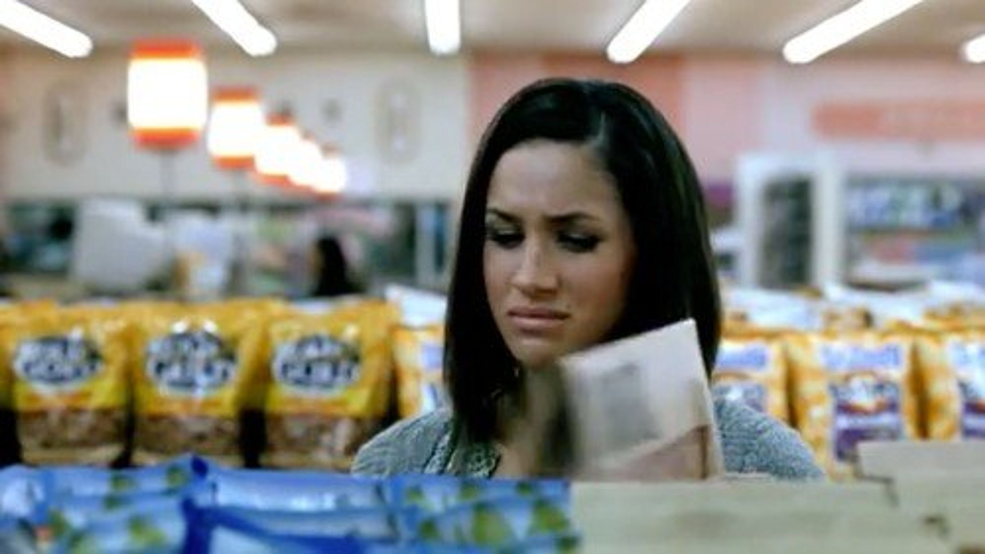 Meghan Markle v reklamě na chipsy - GALERIE: 10 years challenge v podání královské rodiny (6/12)