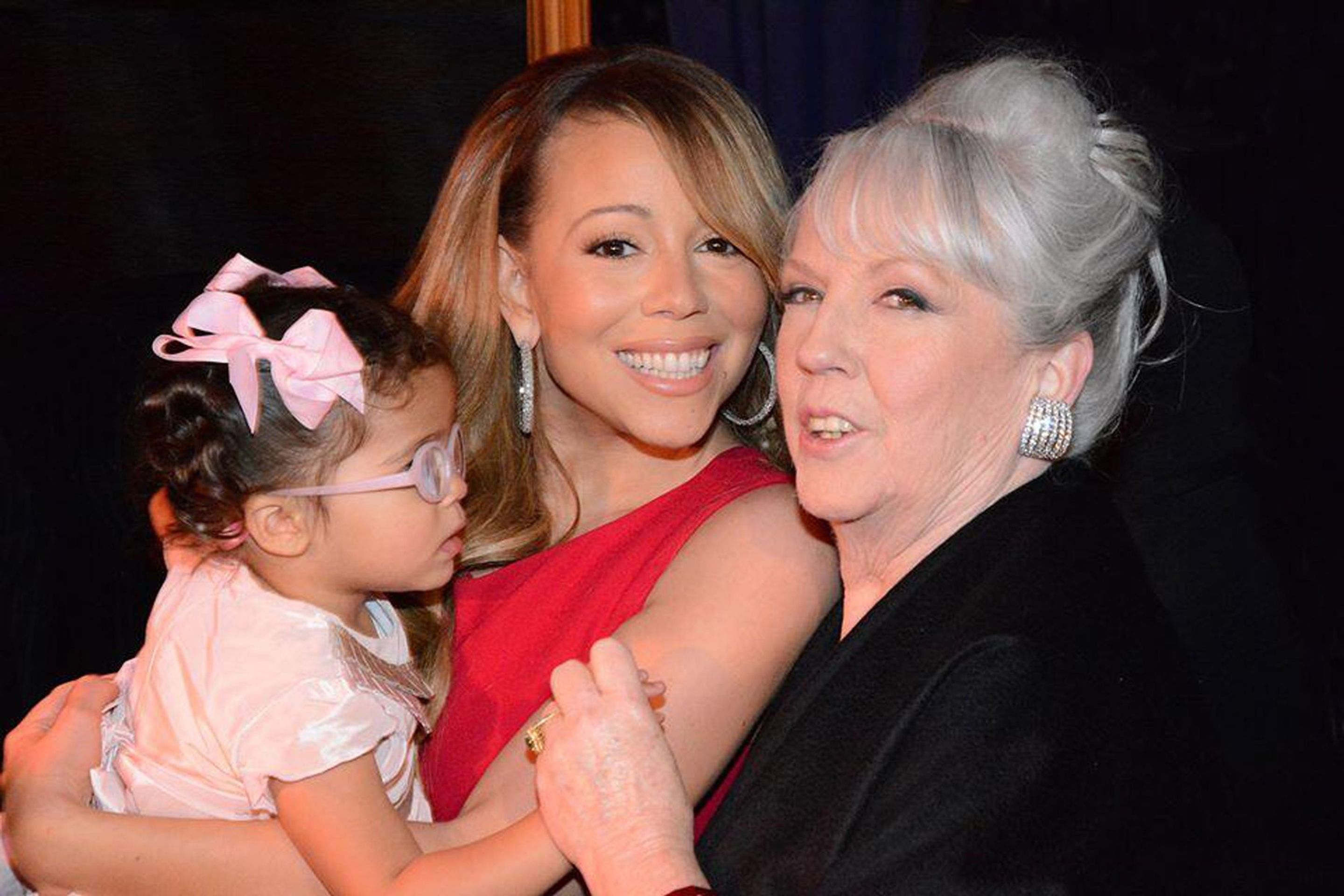 Mariah Carey s dcerou a maminkou, 2013 - Mariah Carey (2/10)