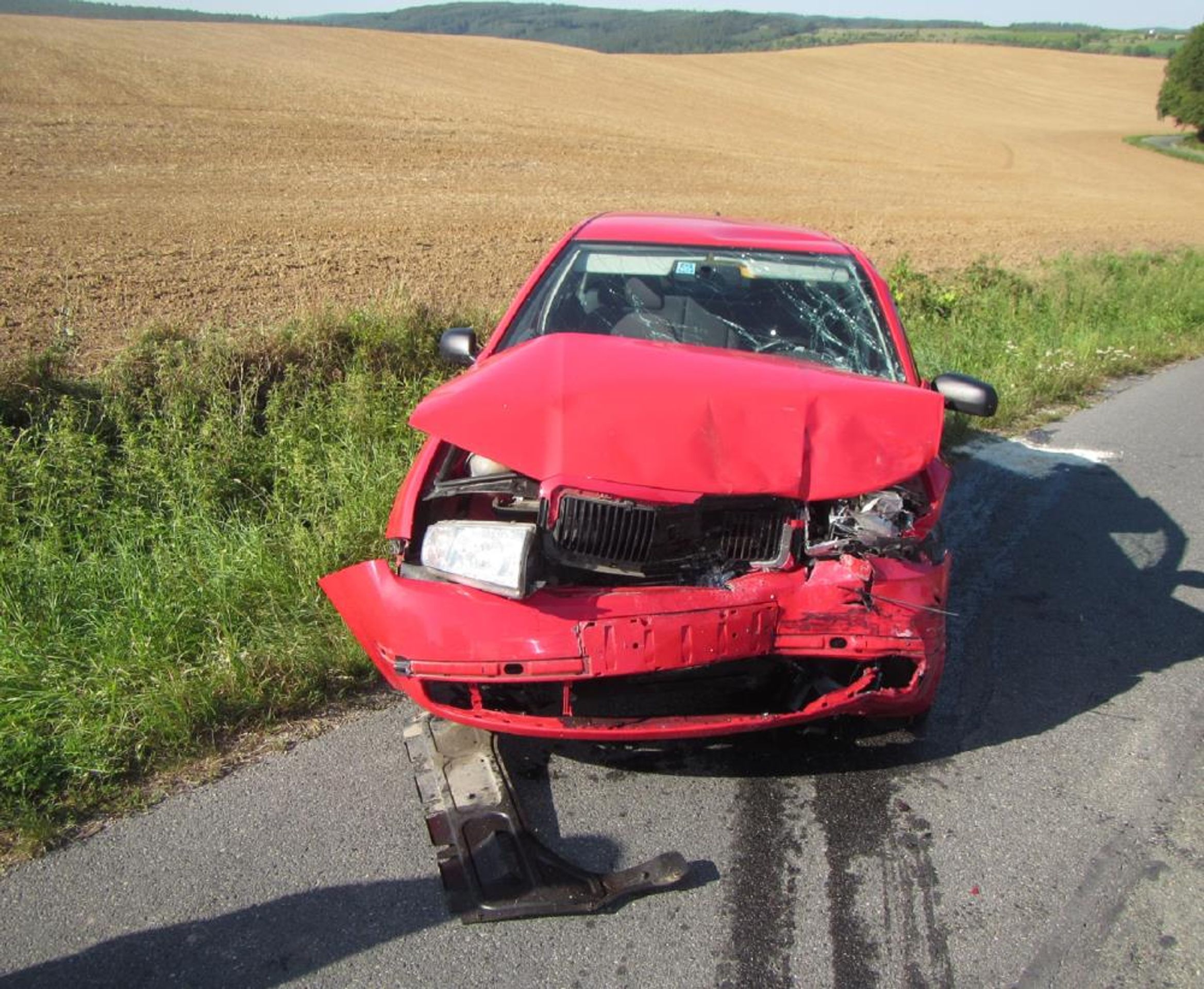 Čelní střet na Uherskohradišťsku - GALERIE: Čelní střet na Uherskohradišťsku (3/3)