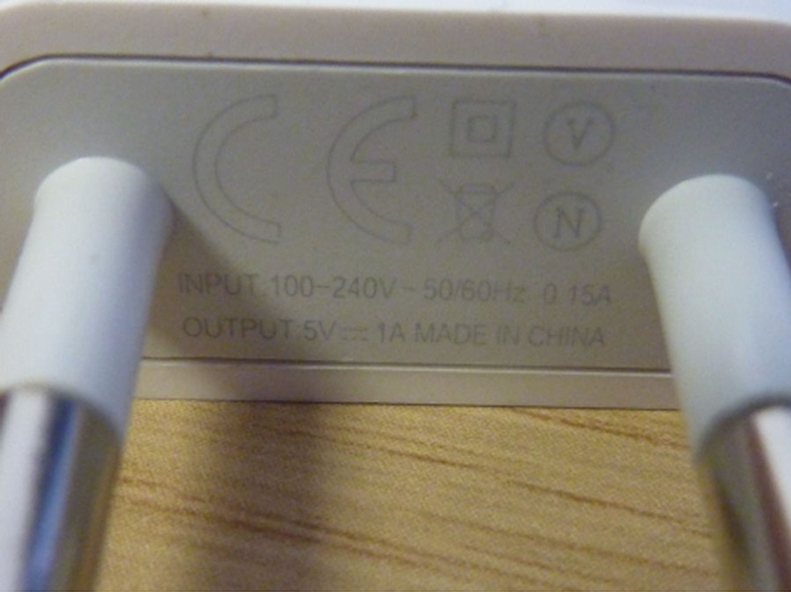 USB nabíječka OEM pro iPhone (2) - USB nabíječka OEM pro iPhone (1/3)