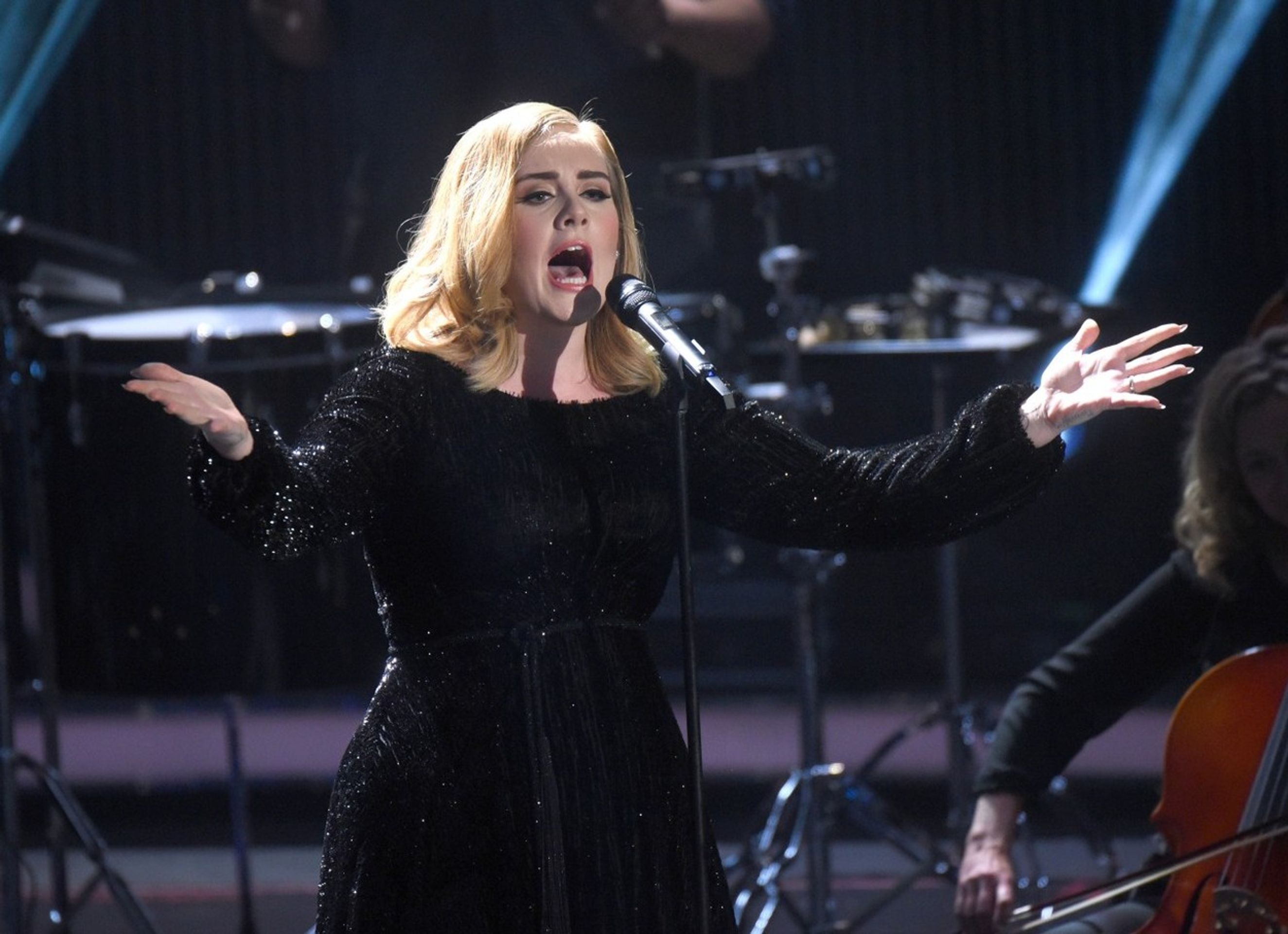 Adele - GALERIE: Adele (2/8)