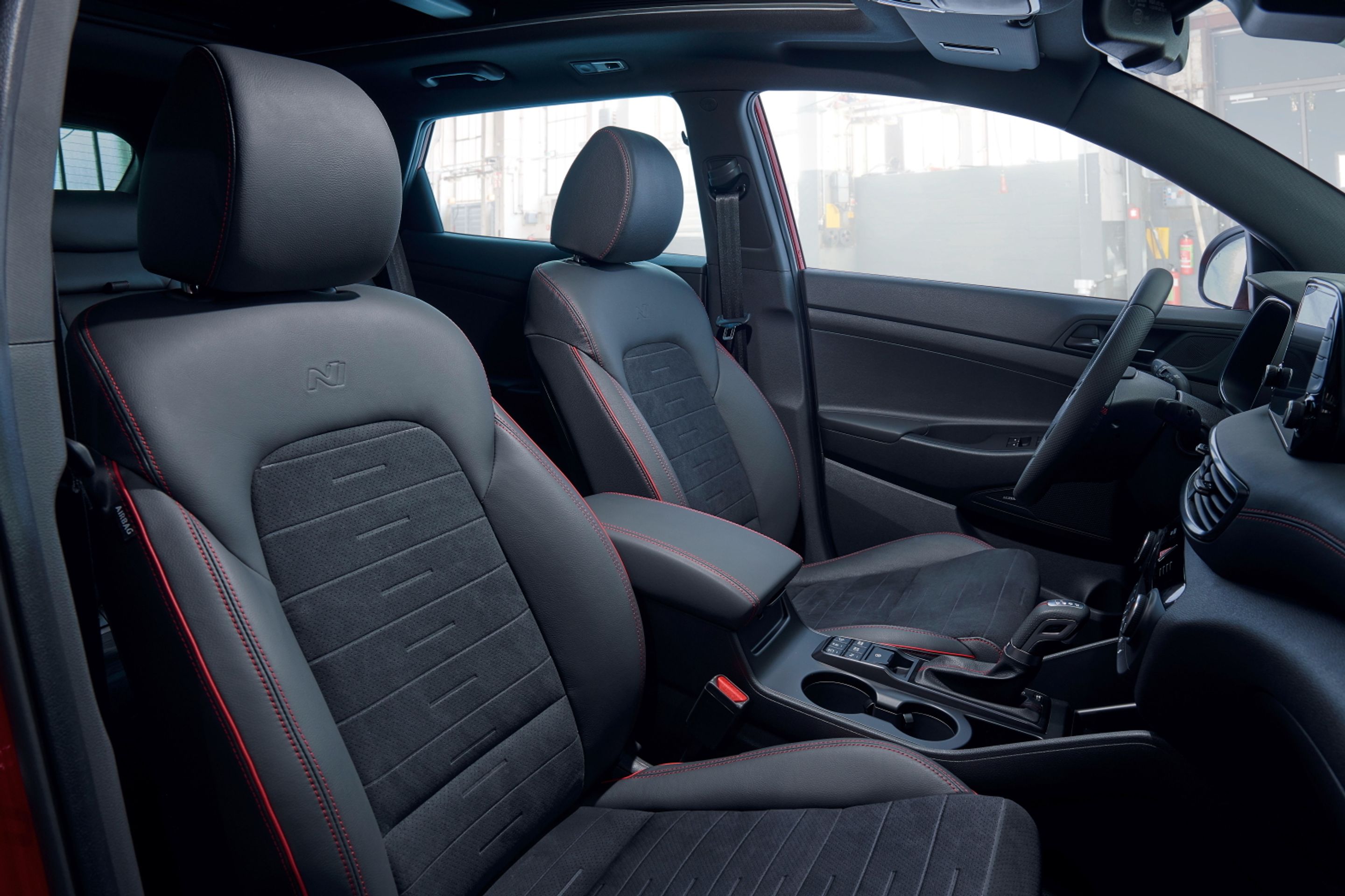 Hyundai Tucson N Line - 42 - Fotogalerie: Sportovně laděný Hyundai Tucson N Line (15/26)