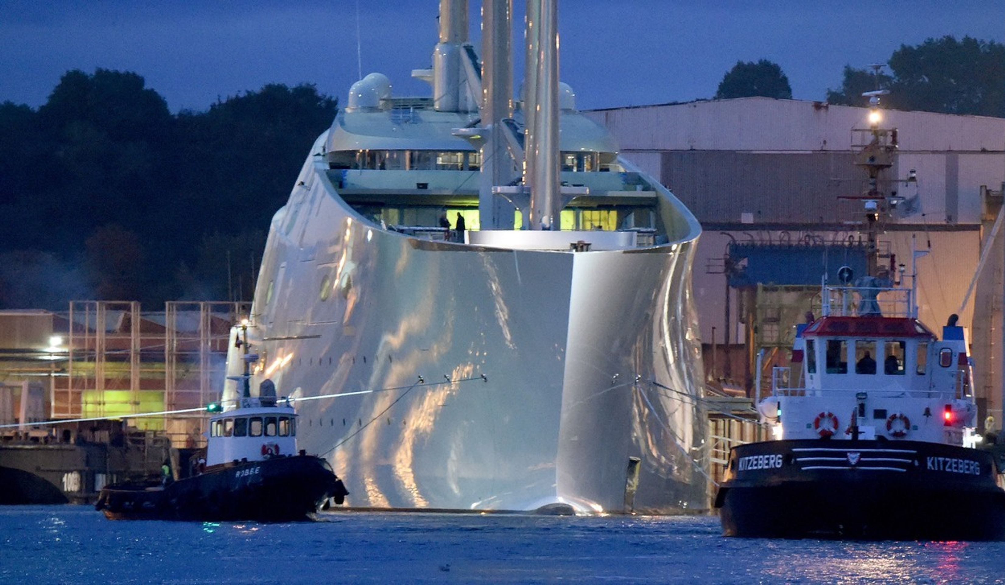 Superjachta za 10 miliard - 8 - GALERIE: Superjachta za 10 miliard (1/8)