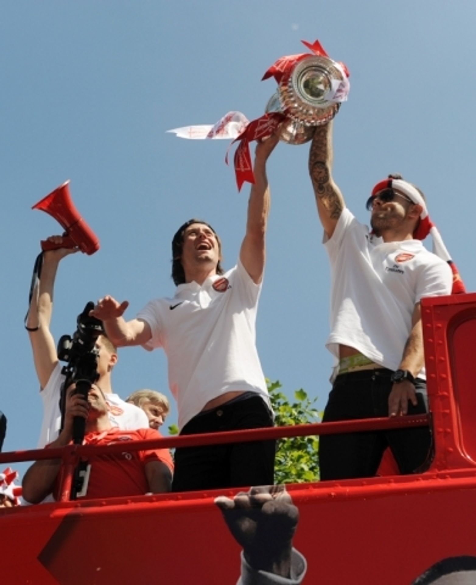 Tomáš Rosický a vítězství v FA Cupu 2014 - 4 - GALERIE: Tomáš Rosický a vítězství v FA Cupu 2014 (4/8)