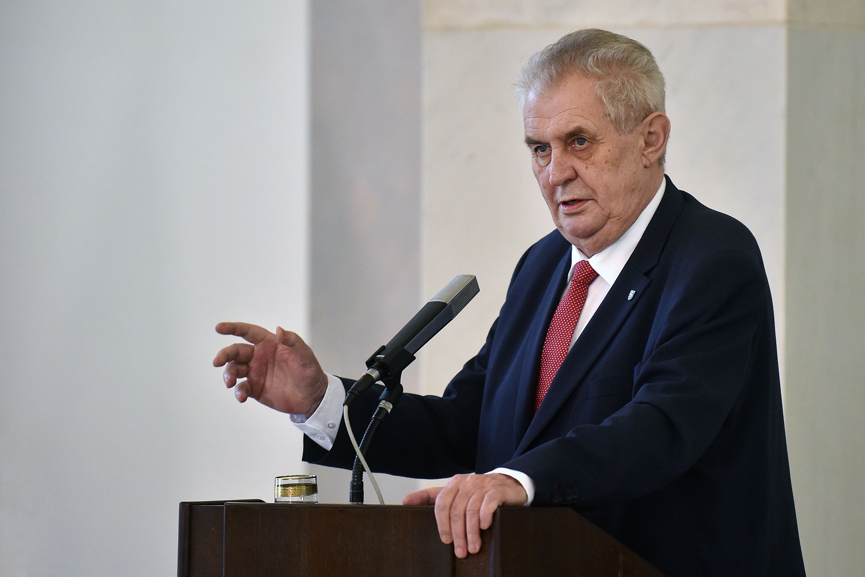 Miloš Zeman - GALERIE: Oznámení kandidatury Miloše Zemana (3/7)