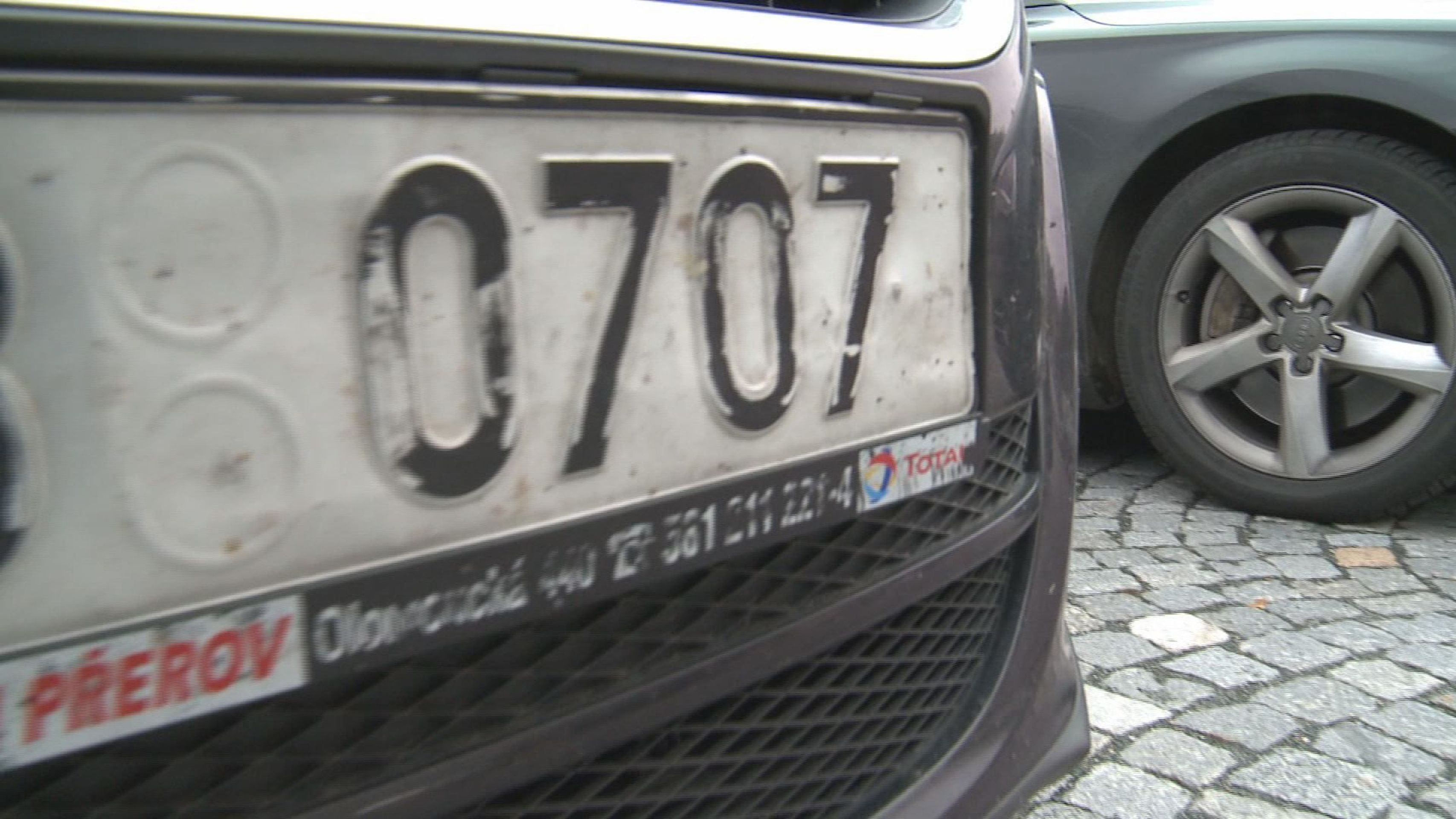 Značky aut na kongresu ODS - 10 - Podívejte se, jaké značky byly na sjezdu ODS (14/14)