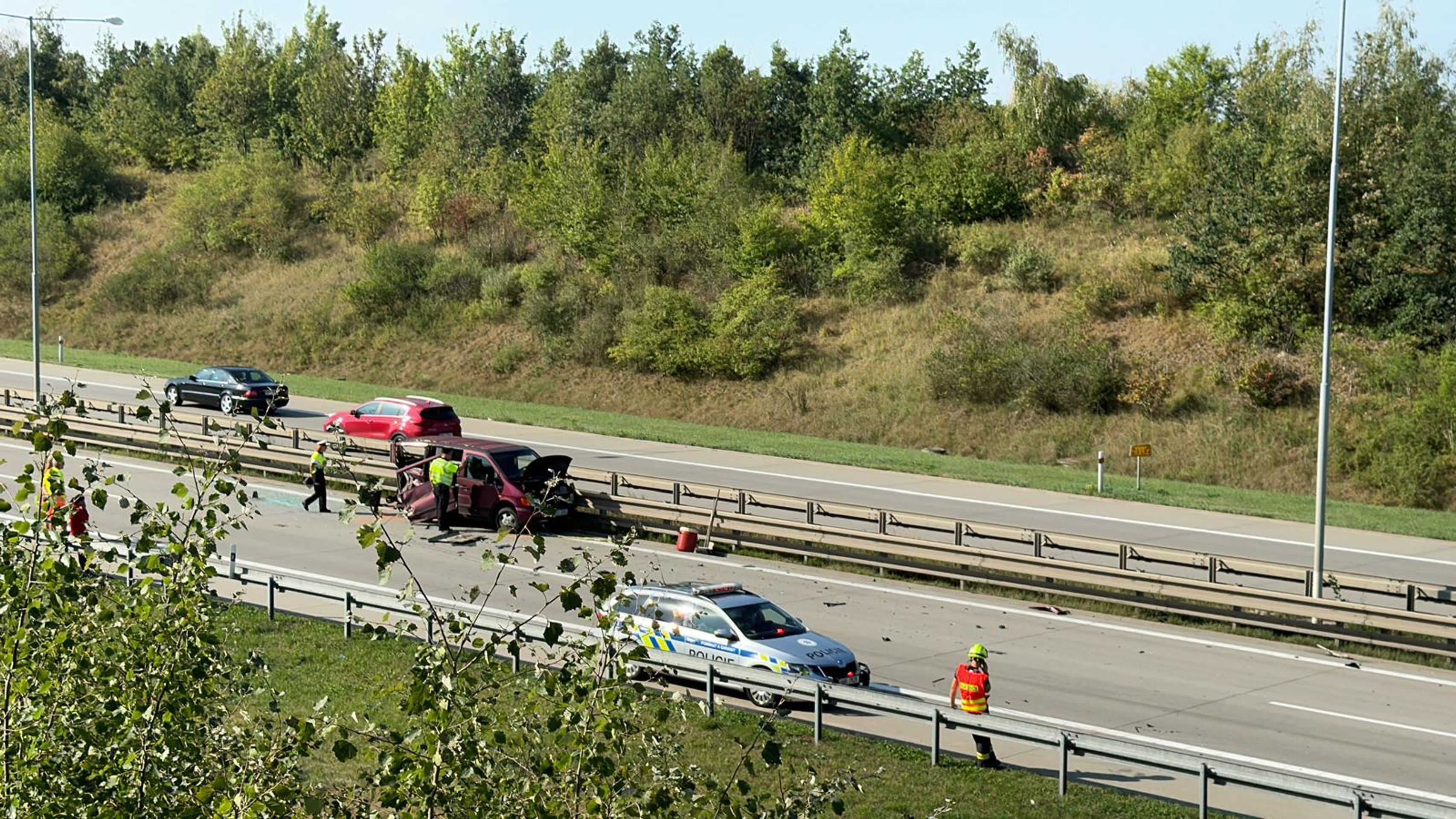 Vážná dopravní nehoda na pražském okruhu (8) - Vážná dopravní nehoda na pražském okruhu (5/9)