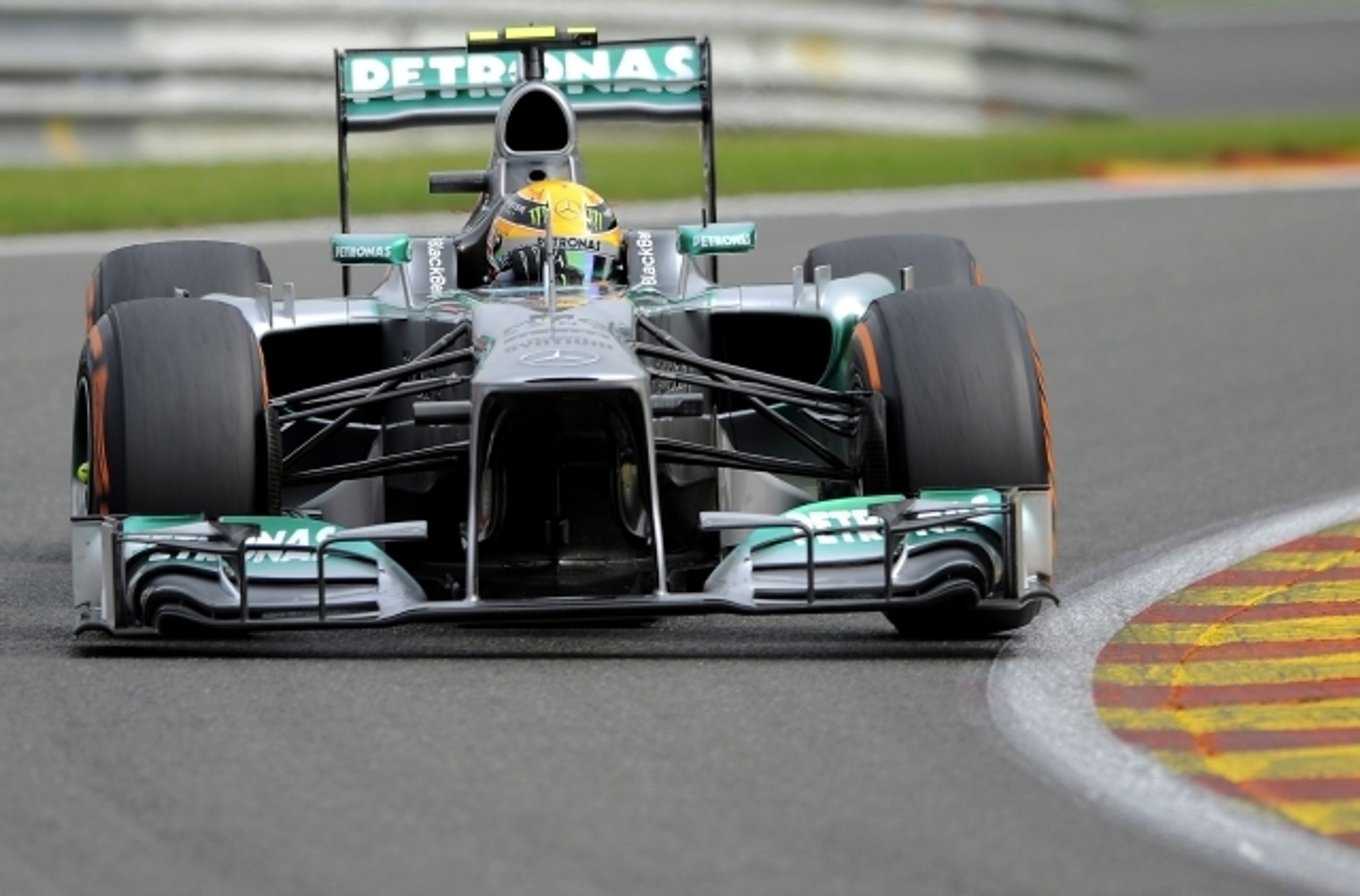 Kvalfikace na GP Belgie F1 - 1 - GALERIE: Hamilton vyhrál kvalifikaci na GP Belgie F1 (7/7)
