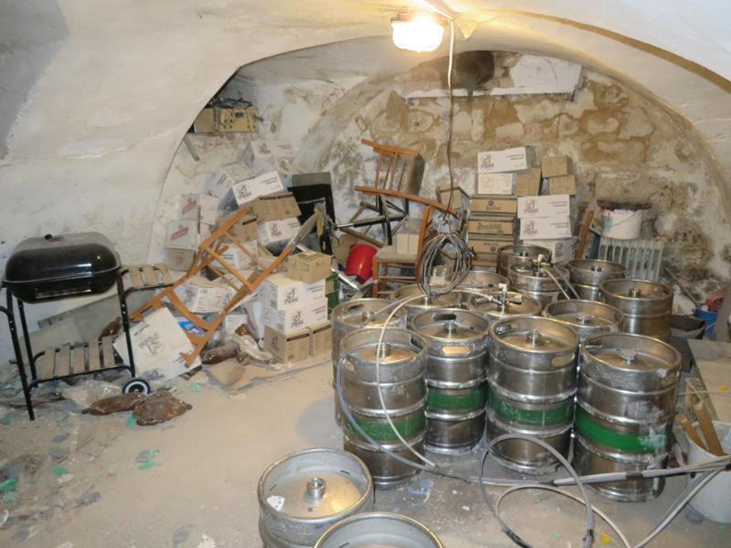 Uzavřené provozovny v březnu 2018 - Libor Koudelka, ŠLEHAČKA BAR, Dobrovice - GALERIE: Uzavřené provozovny za březen 2018 (7/18)