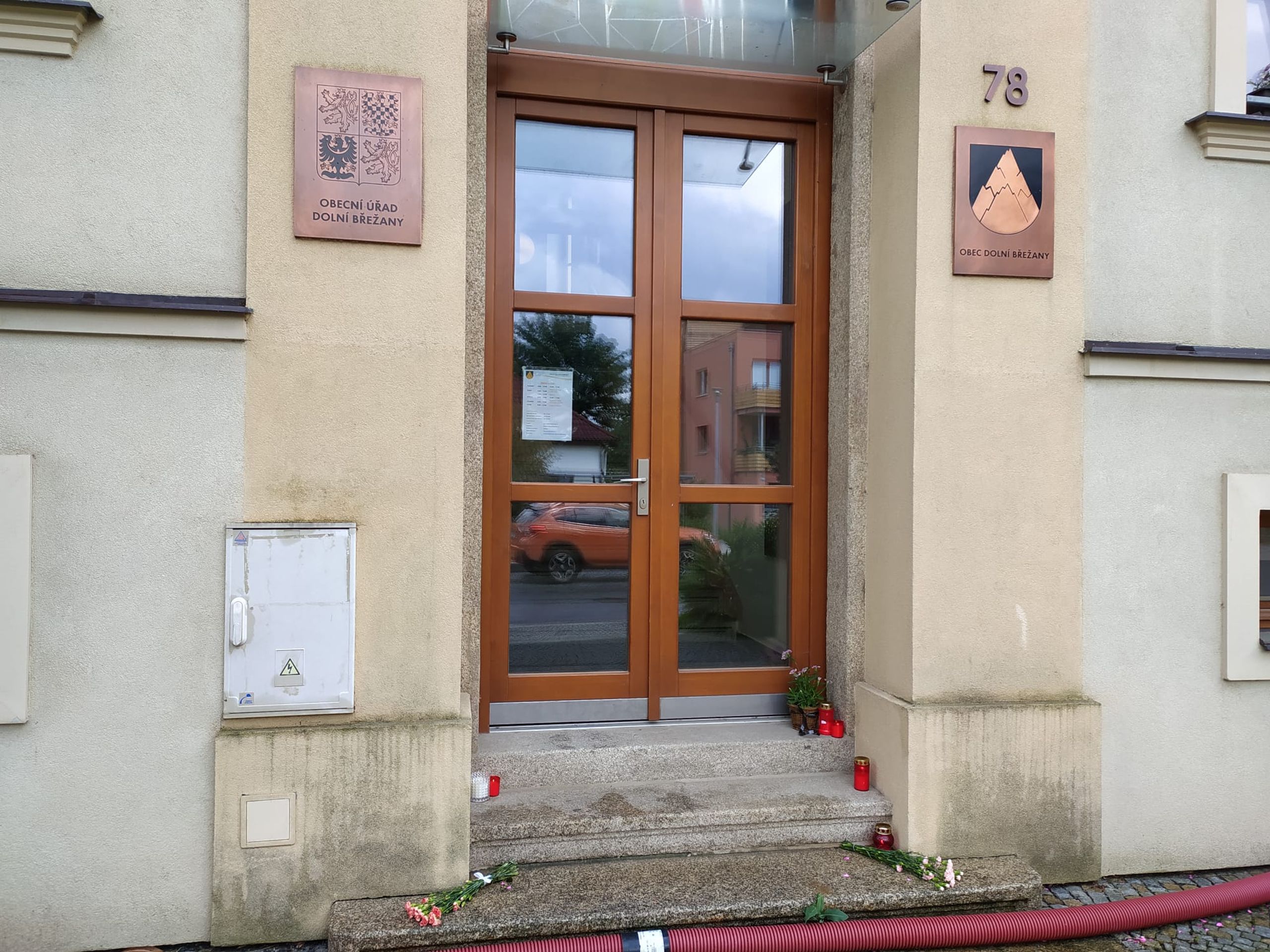 Úmrtí starosty Dolních Břežan Věslava Michalika (2) - Úmrtí starosty Dolních Břežan Věslava Michalika (3/3)