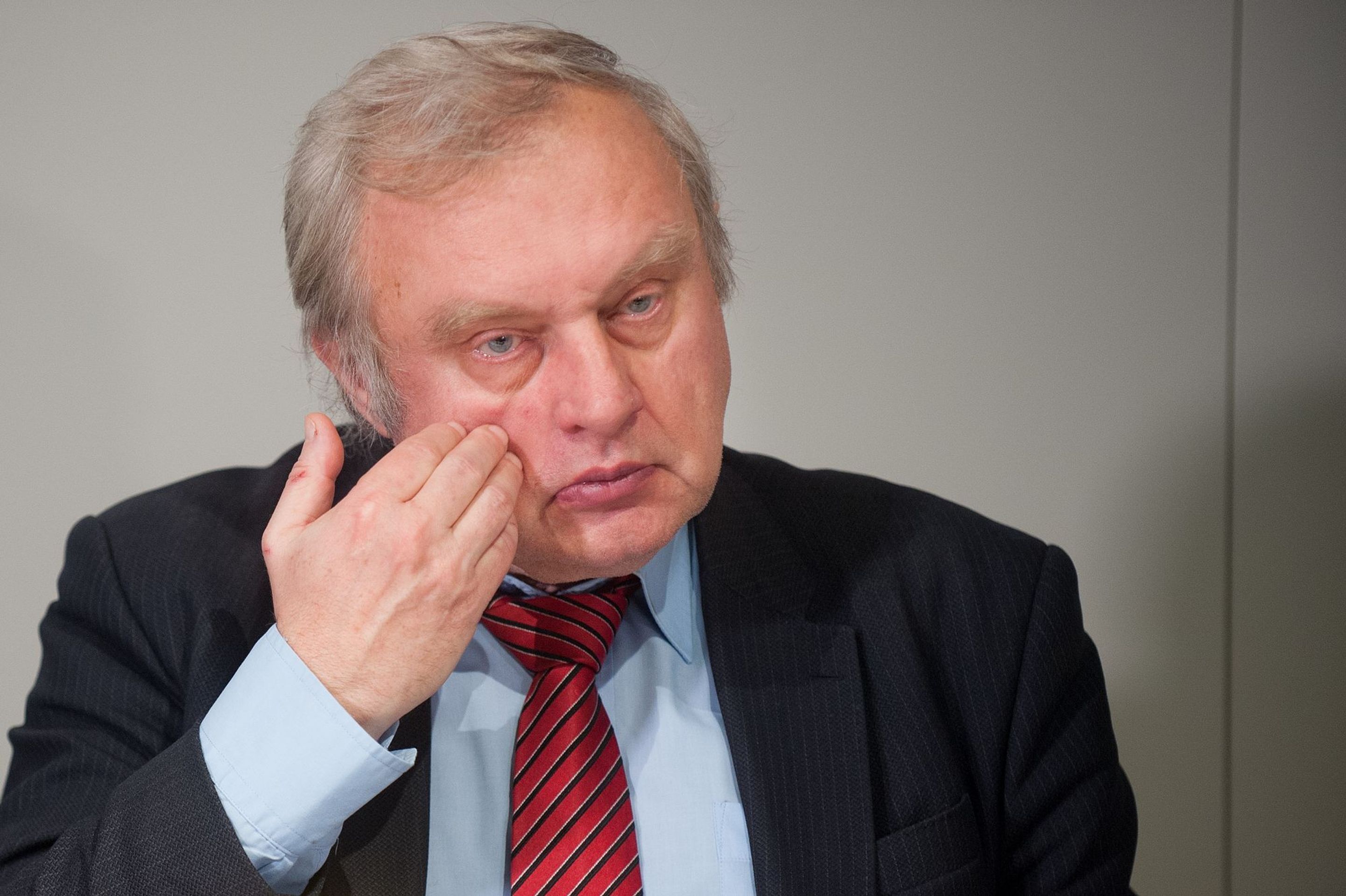Miloslav Ransdorf - GALERIE: Osobnosti, které zemřely v roce 2016 (9/18)