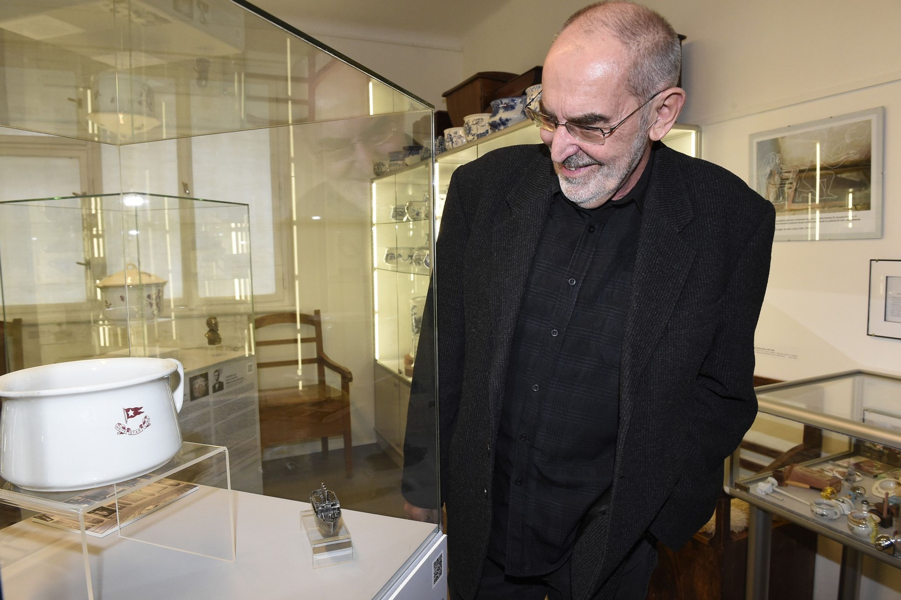 Ivo Šmoldas, 19. 11. 2024 Muzeum historických nočníků a toalet - Ivo Šmoldas (7/7)