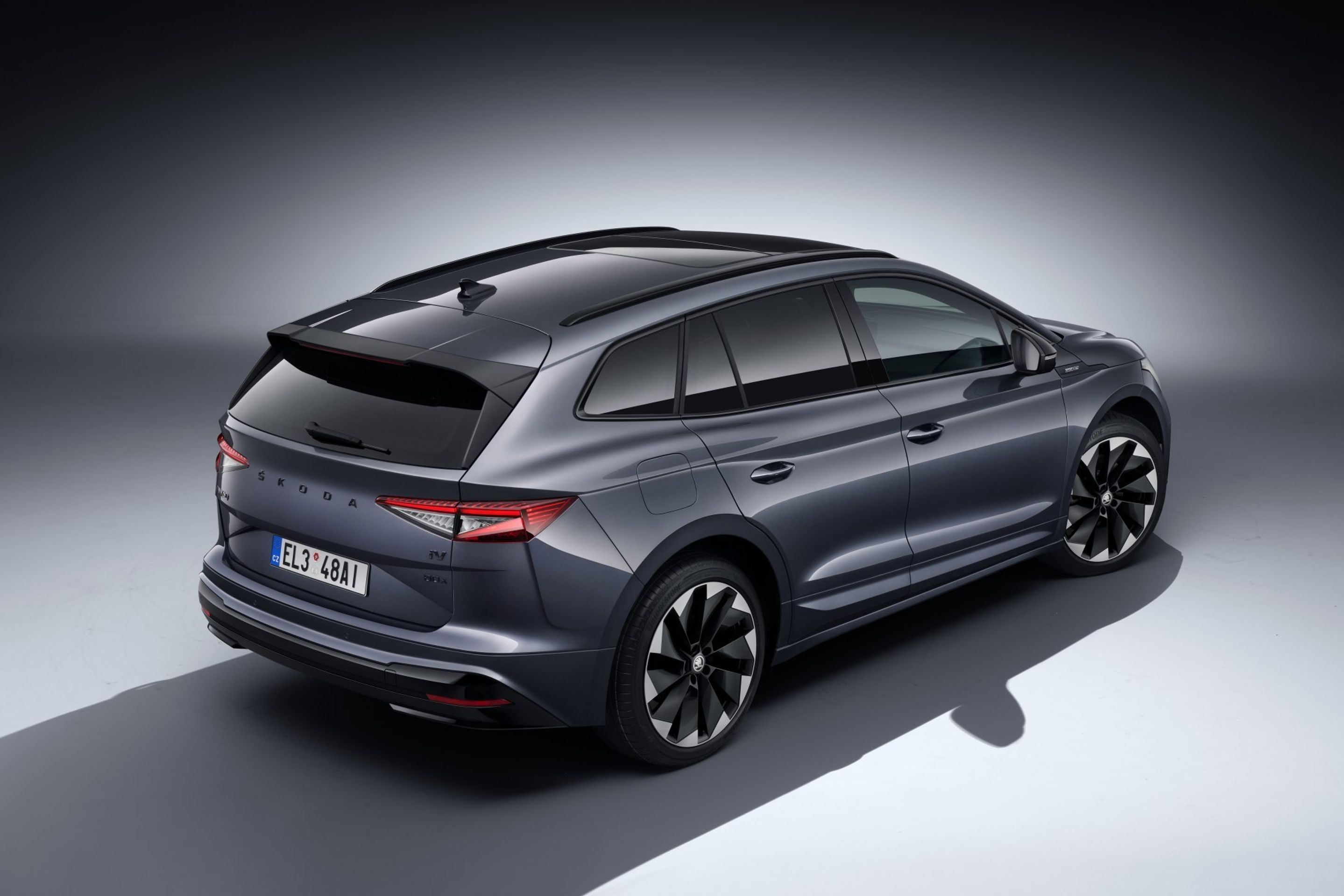 Škoda Enyaq Sportline iV - 23 - Fotogalerie: Škoda Enyaq ve verzi Sportline (8/14)
