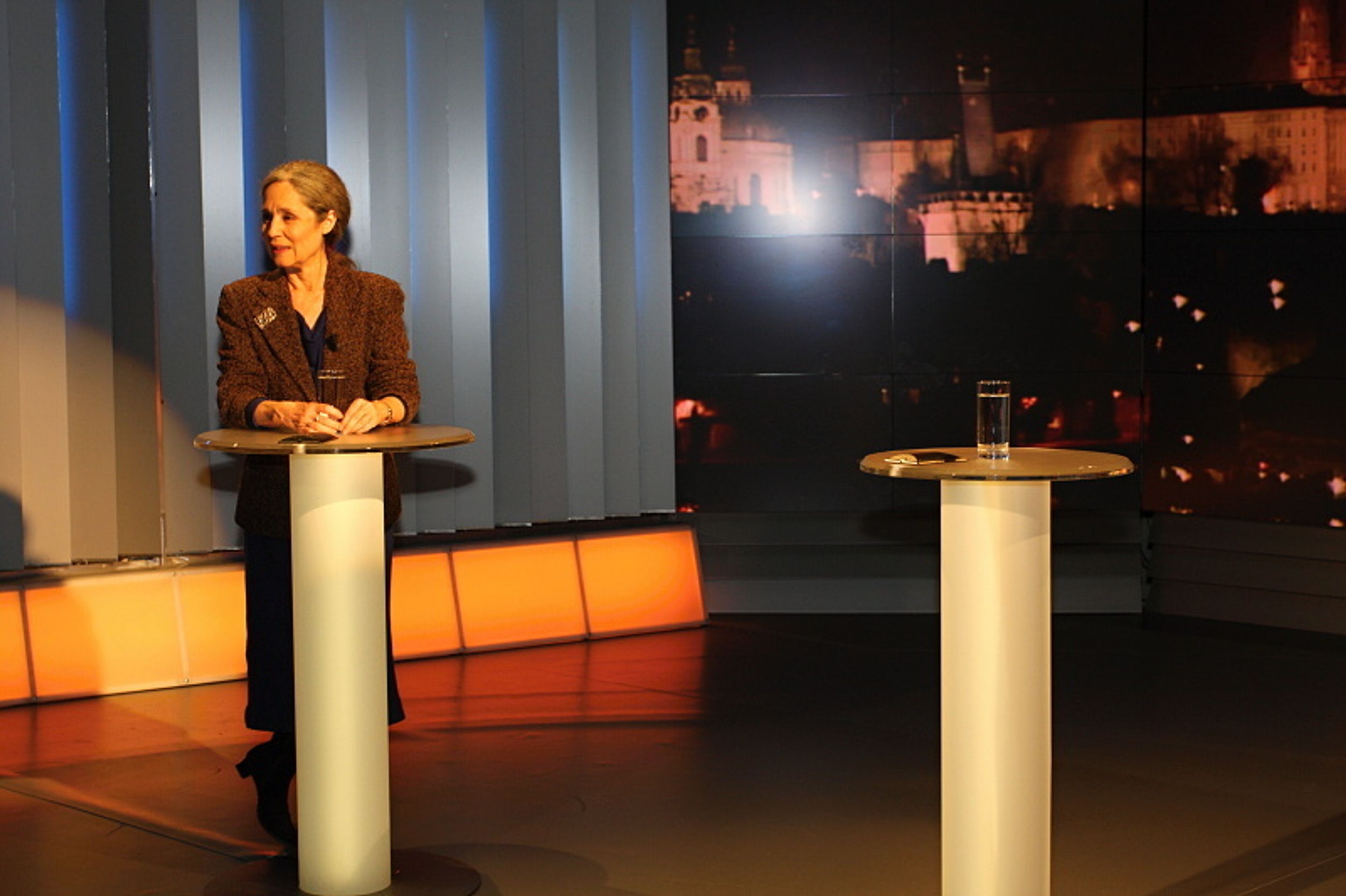 Debata Roithová a Fischerová - 18 - Galerie: Táňa Fischerová a Zuzana Roithová na Nově (16/19)
