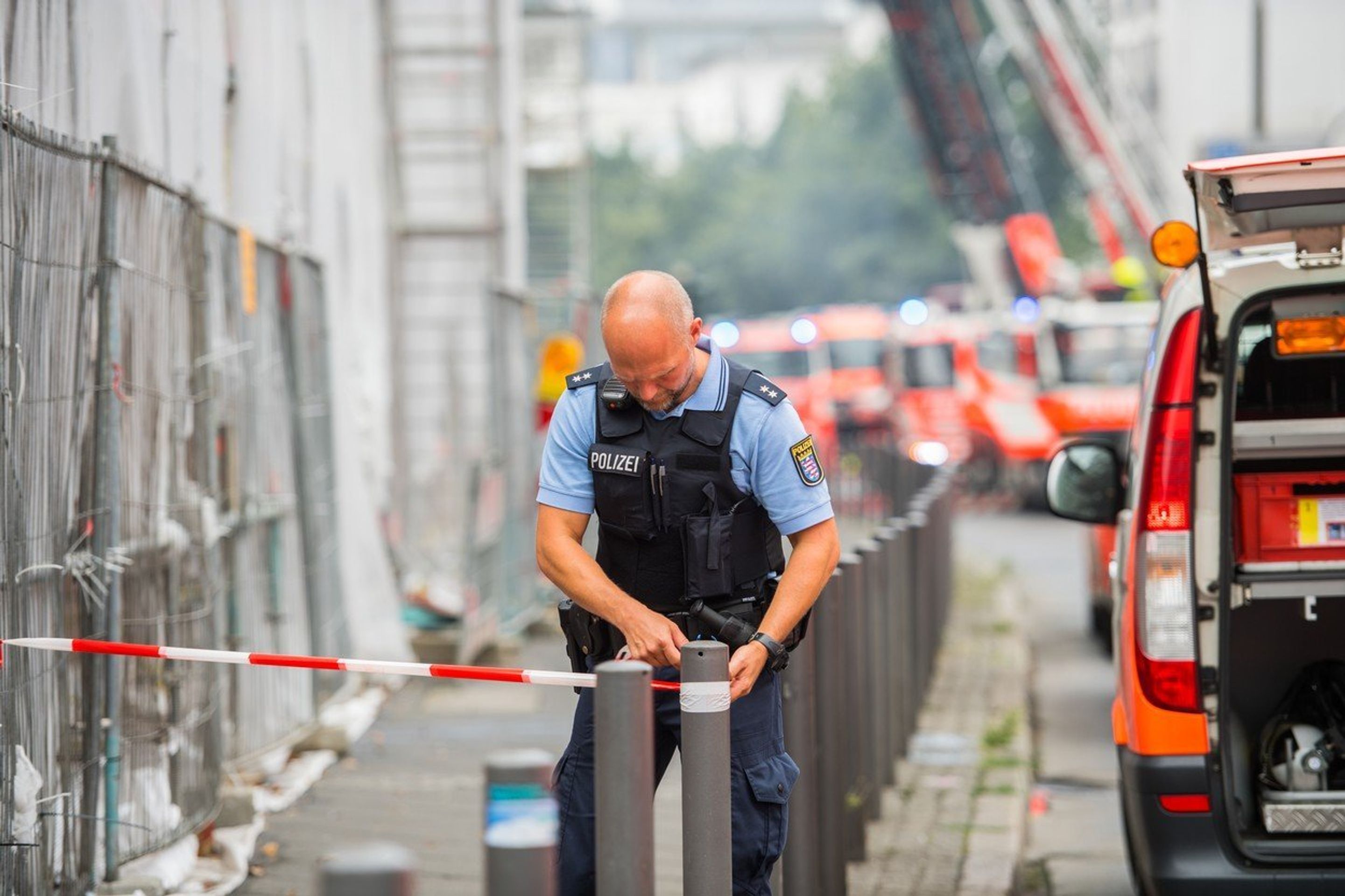 Muž v Frankfurtu nad Mohanem strčil pod vlak chlapce s matkou - 4 - GALERIE: Muž v Frankfurtu nad Mohanem strčil pod vlak chlapce s matkou (4/5)