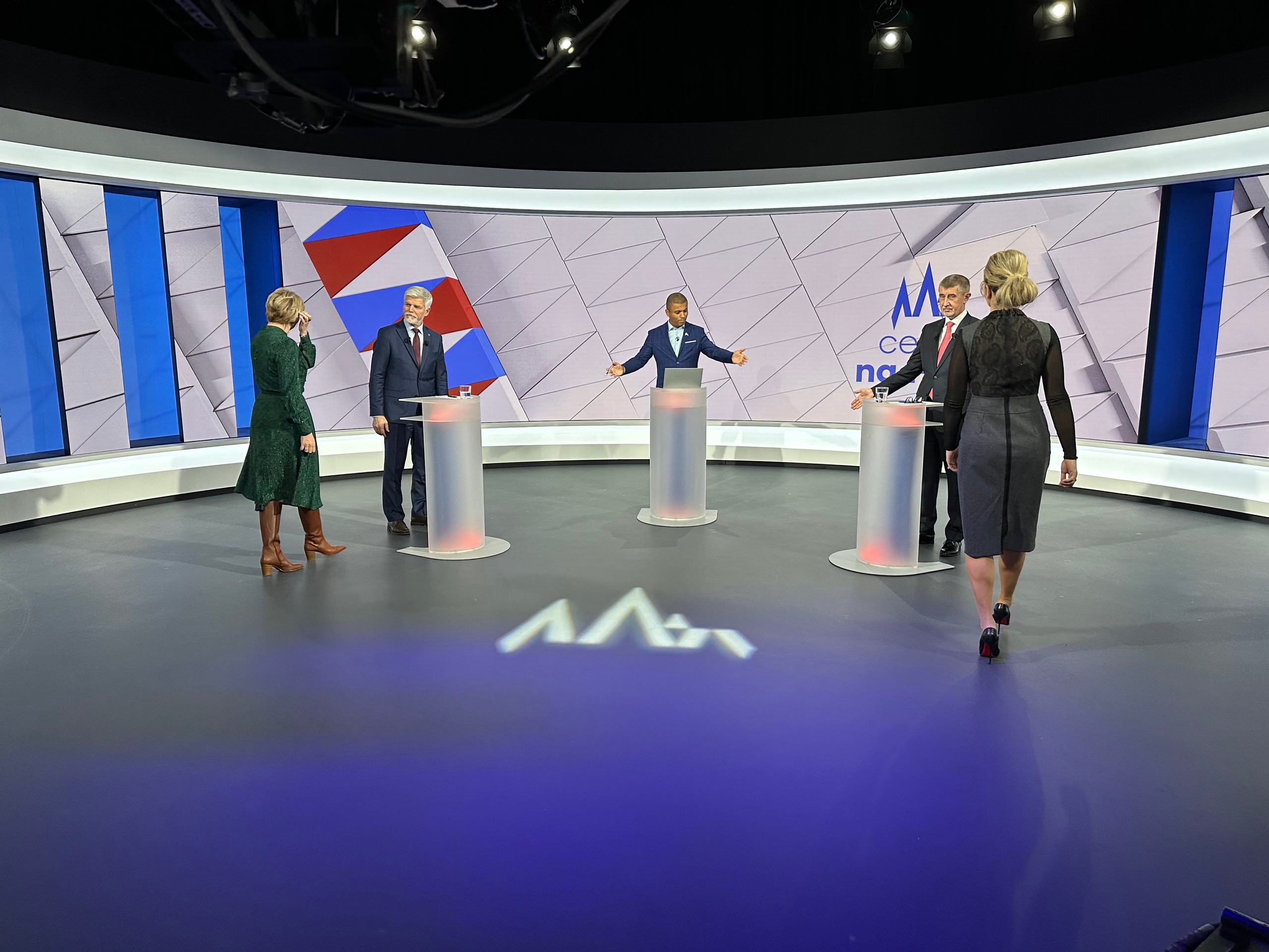 Debata kandidátů (5) - Debata kandidátů (12/17)