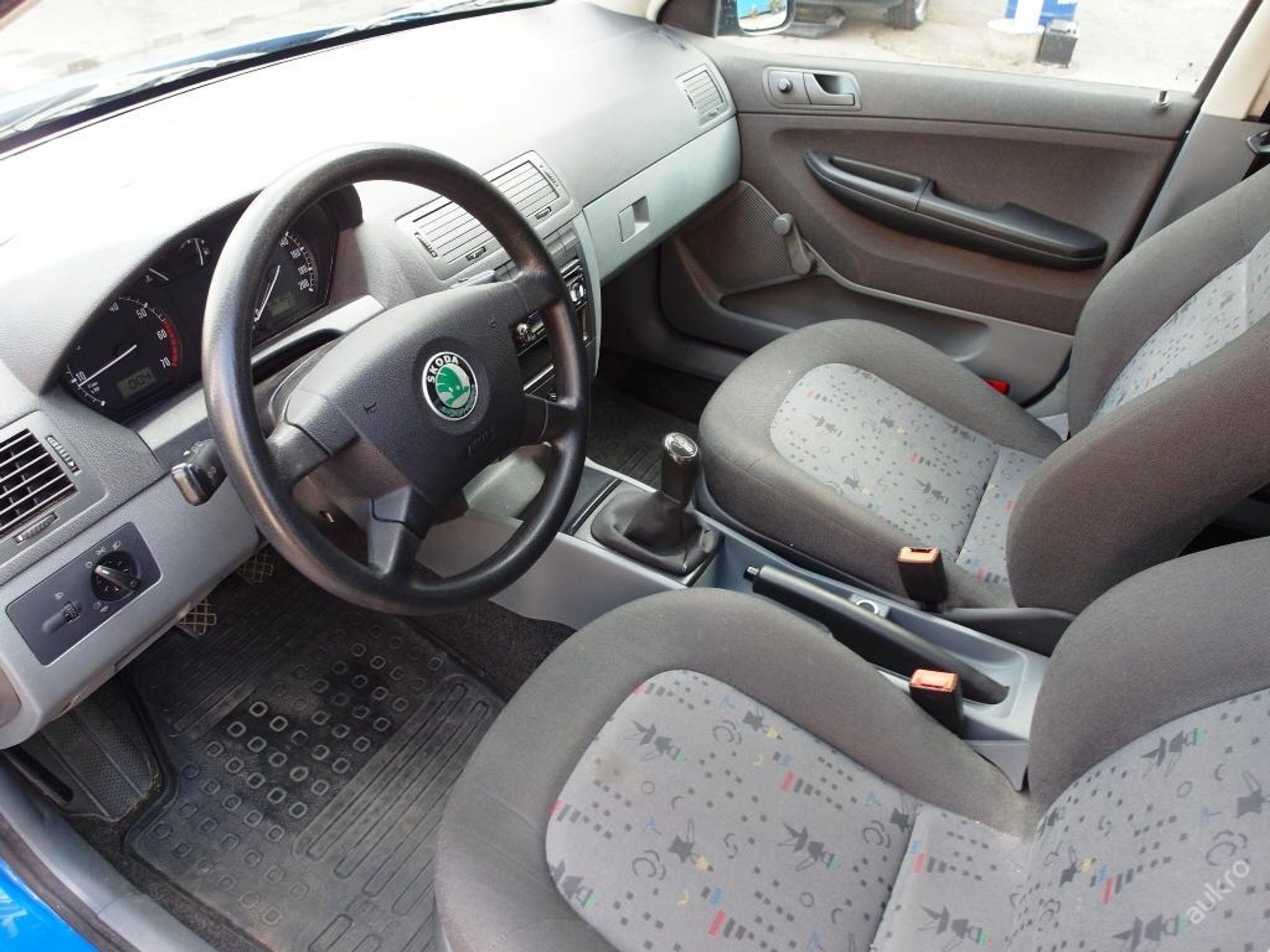 ŠKODA FABIA 1,4 16V/55 kW - 4 - GALERIE: ŠKODA FABIA 1,4 16V/55 kW (3/4)
