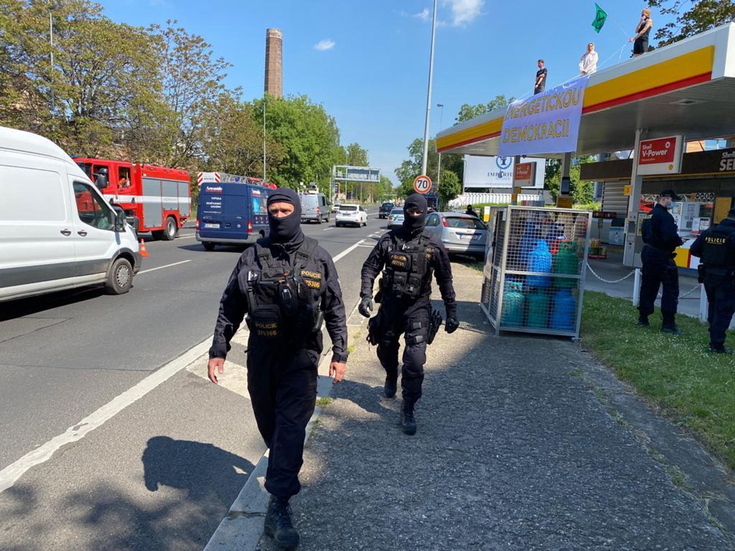 Demonstrace na čerpací stanici na Strakonické - 6 - GALERIE: Demonstrace na čerpací stanici na Strakonické (6/13)