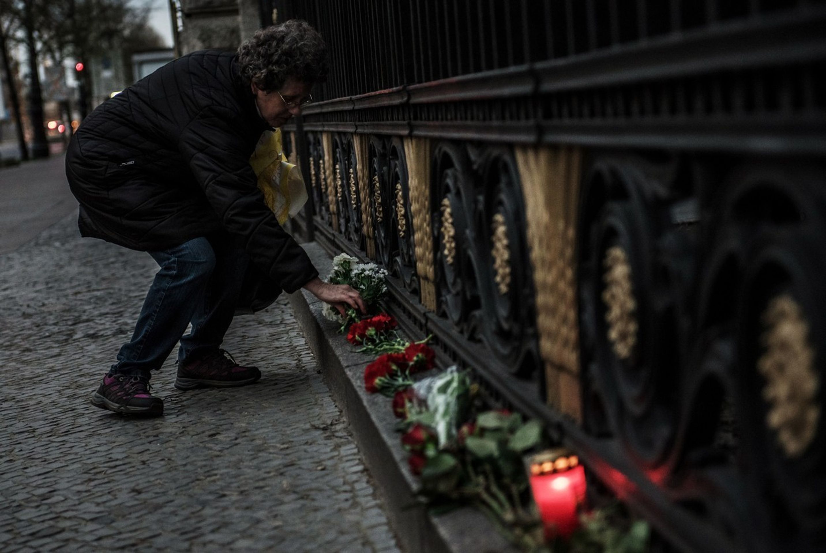 Pieta za oběti útoku v Petrohradském metru - 3 - GALERIE: Pieta za oběti útoku v Petrohradském metru (3/7)