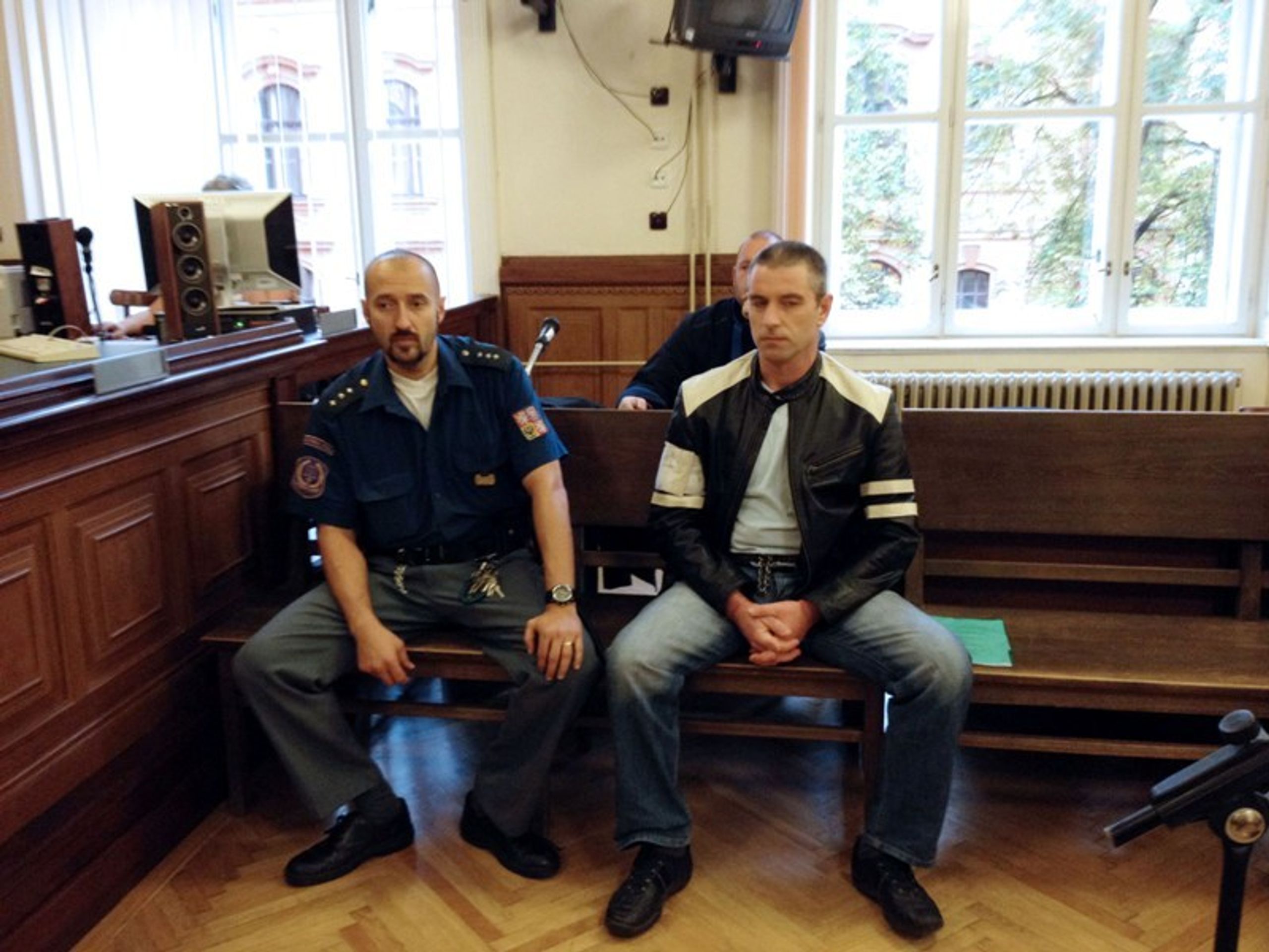 Vrah prostitutky Daniel Marada u soudu - 4 - Vrah Daniel Marada u soudu (1/4)