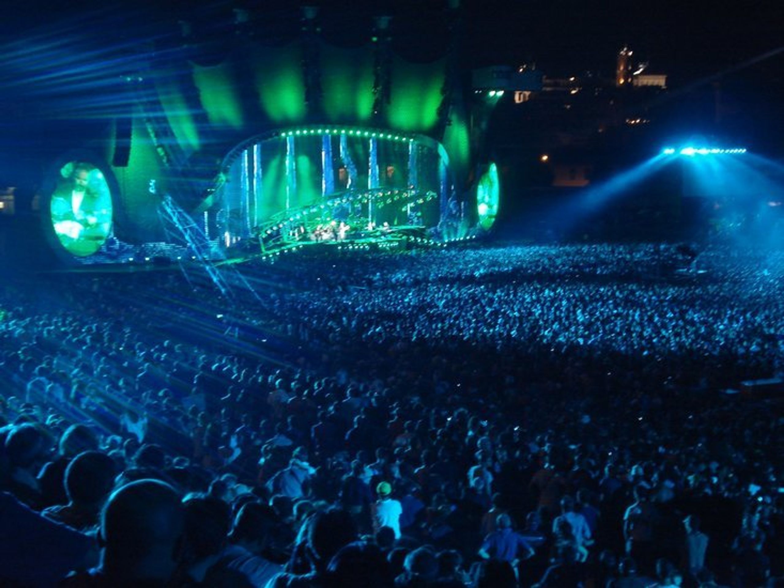 Koncert Genesis v římském Circo Massimo - OBRAZEM: Koncert Genesis v Římě pro půl milionu fanoušků (1/7)