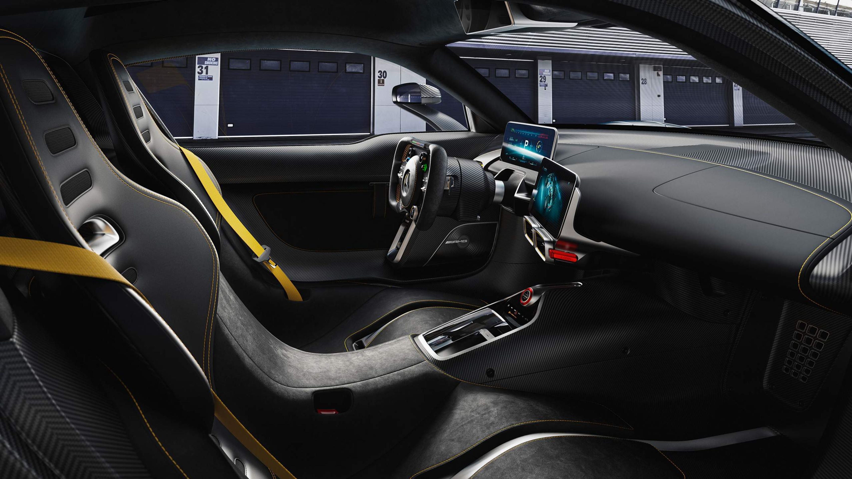 Mercedes AMG One - Bestiální Mercedes AMG One má srdce z formule (6/14)