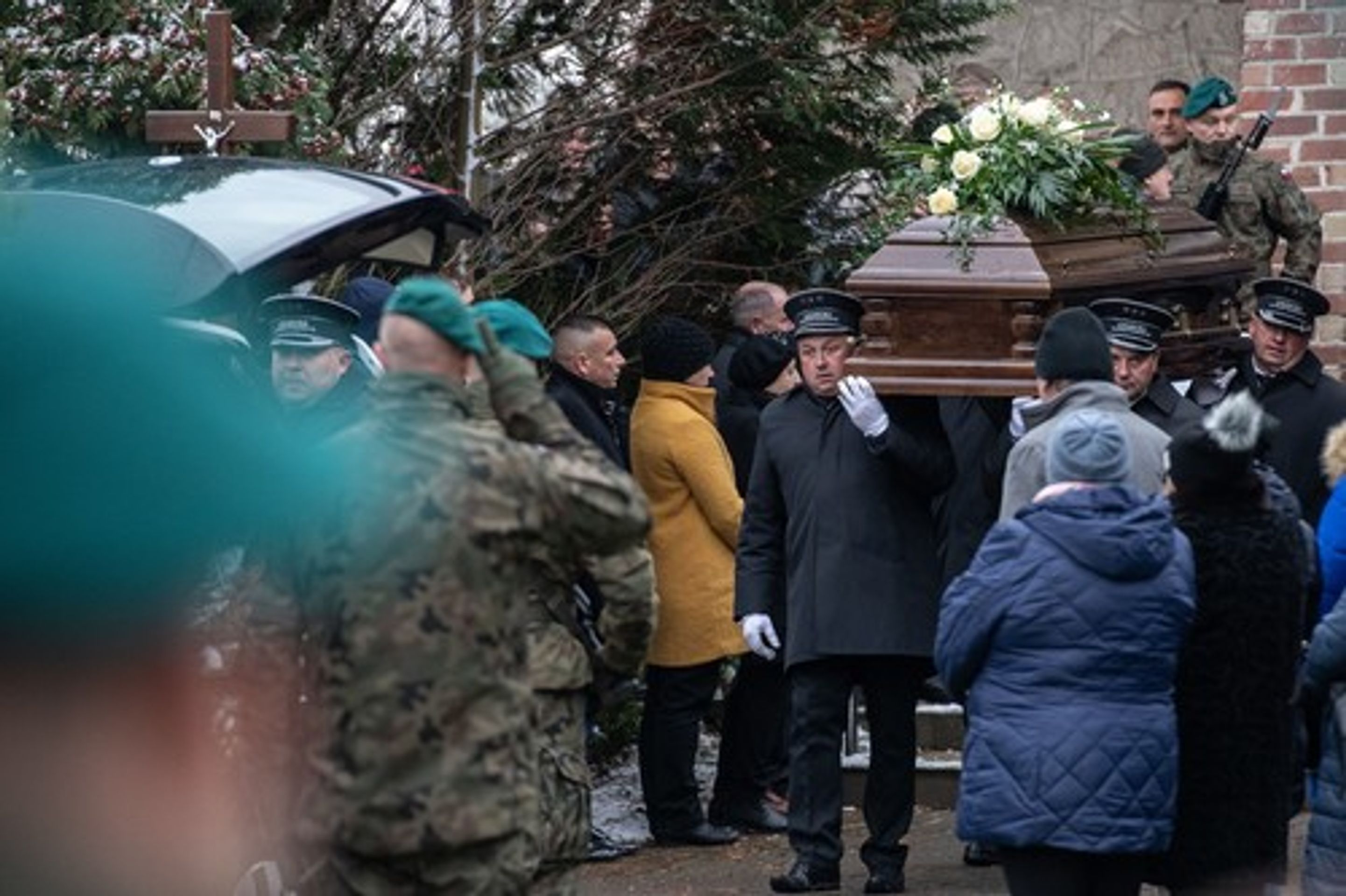 Pohřeb oběti dopadu rakety v Polsku - Pohřeb v Polsku (8/8)