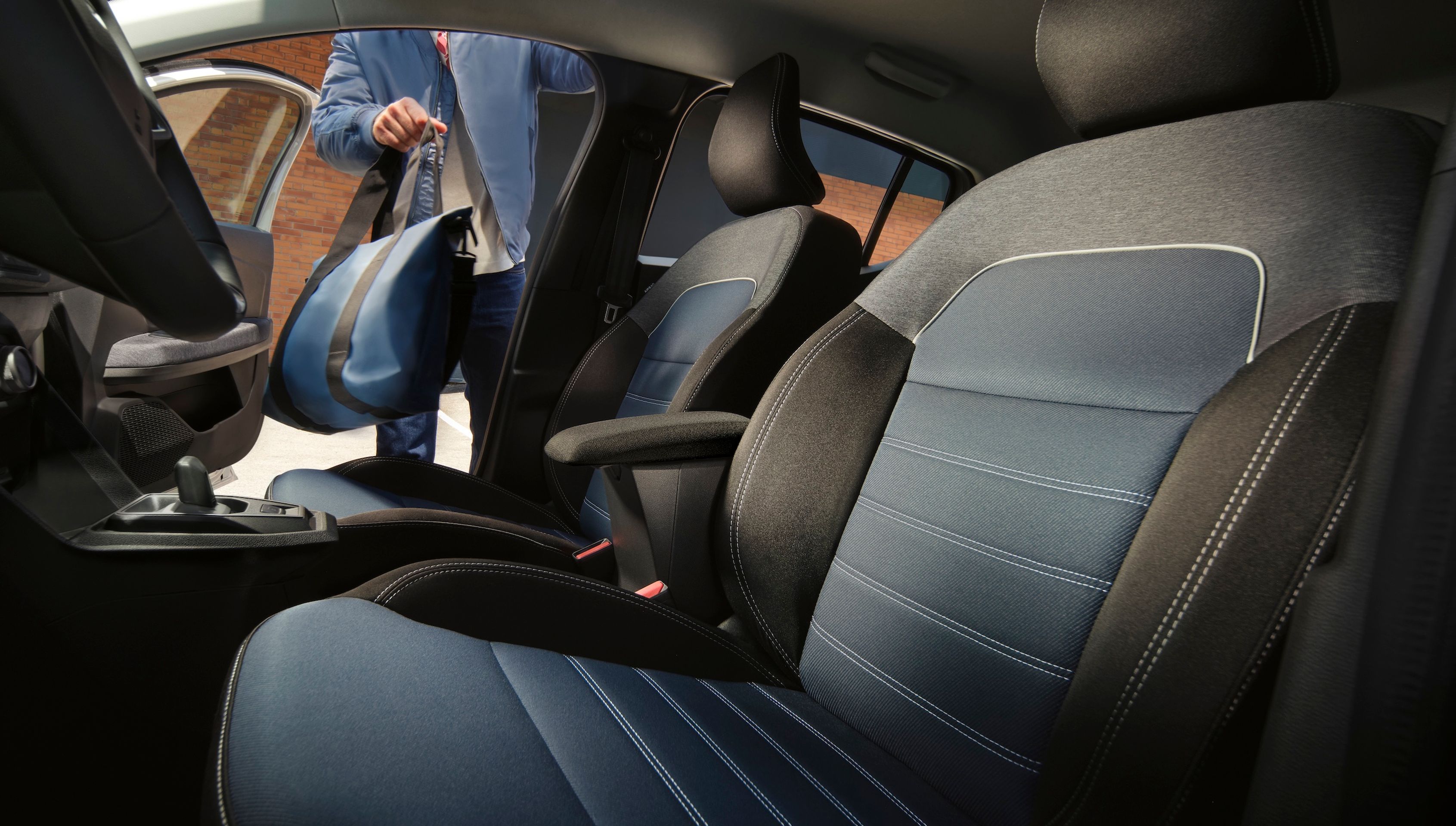 Dacia modernizuje modely Sandero, Logan a Jogger - Dacia modernizuje modely Sandero, Logan a Jogger (14/20)