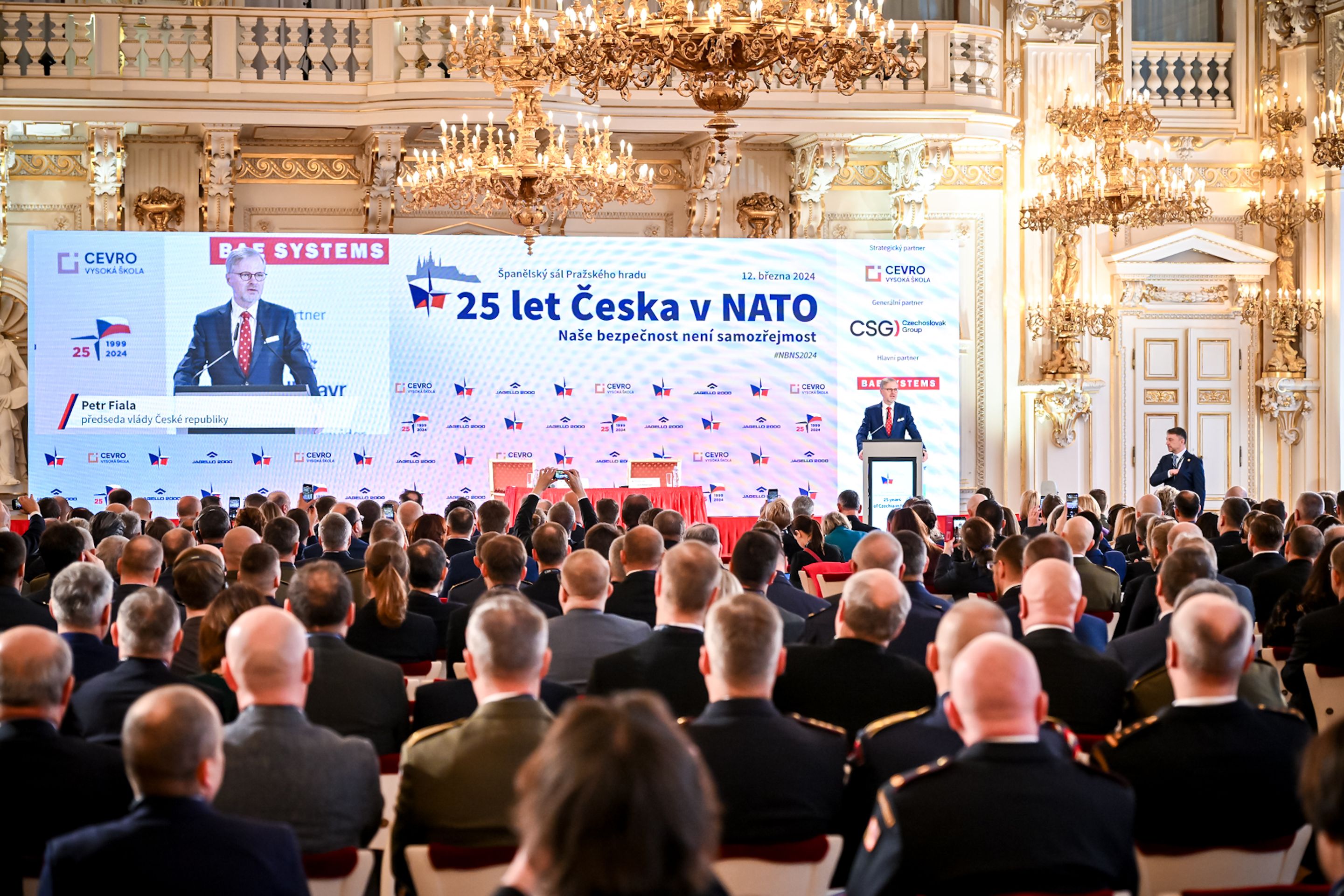Petr Fiala na konferenci Naše bezpečnost není samozřejmost (8) - Konference Naše bezpečnost není samozřejmost (11/20)
