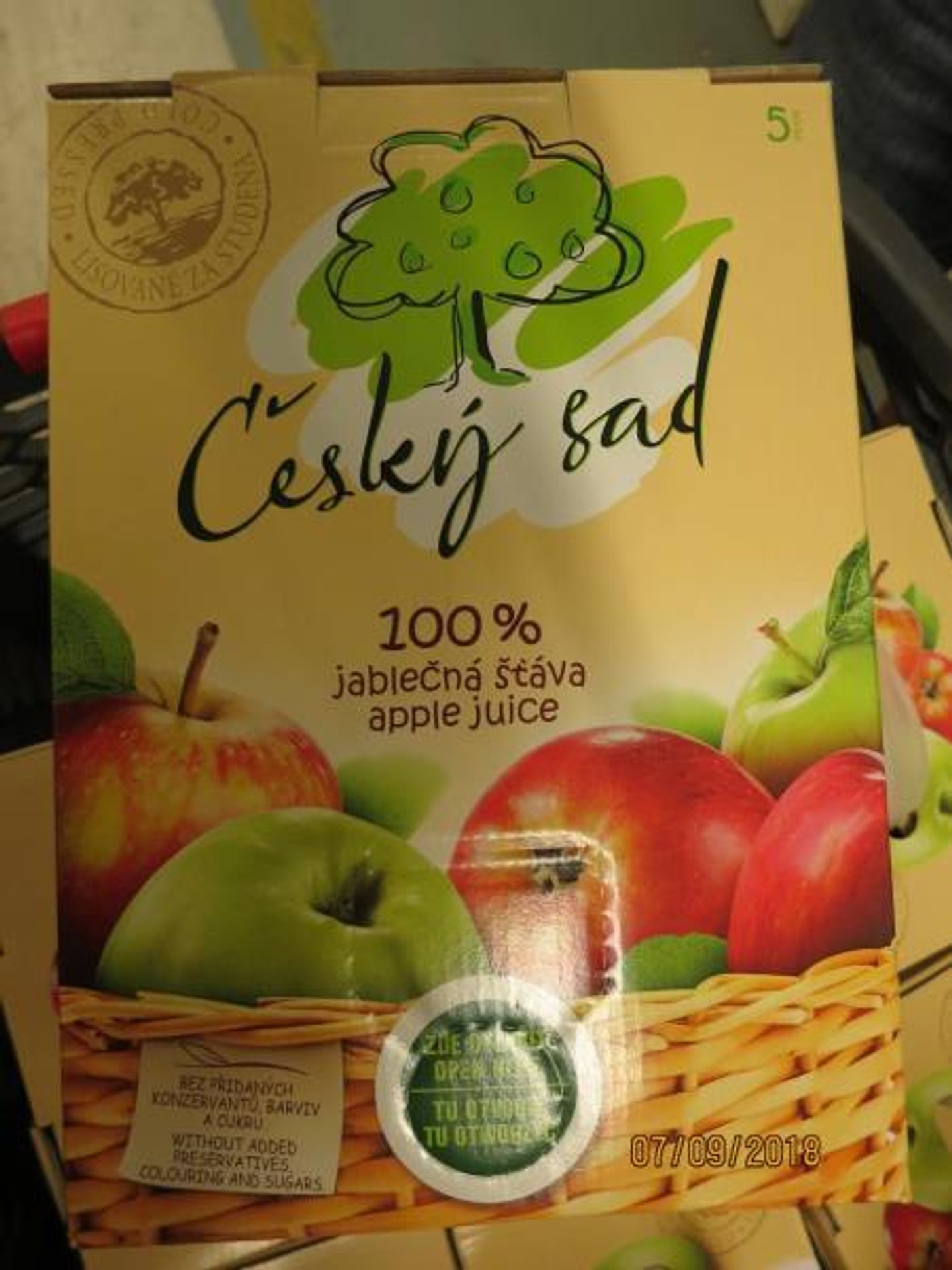 Český sad - 100% jablečná šťáva AHOLD Czech Republic, a.s. Praha 4 - Chodov - GALERIE: Nebezpečné potraviny v říjnu a listopadu 2 (49/49)